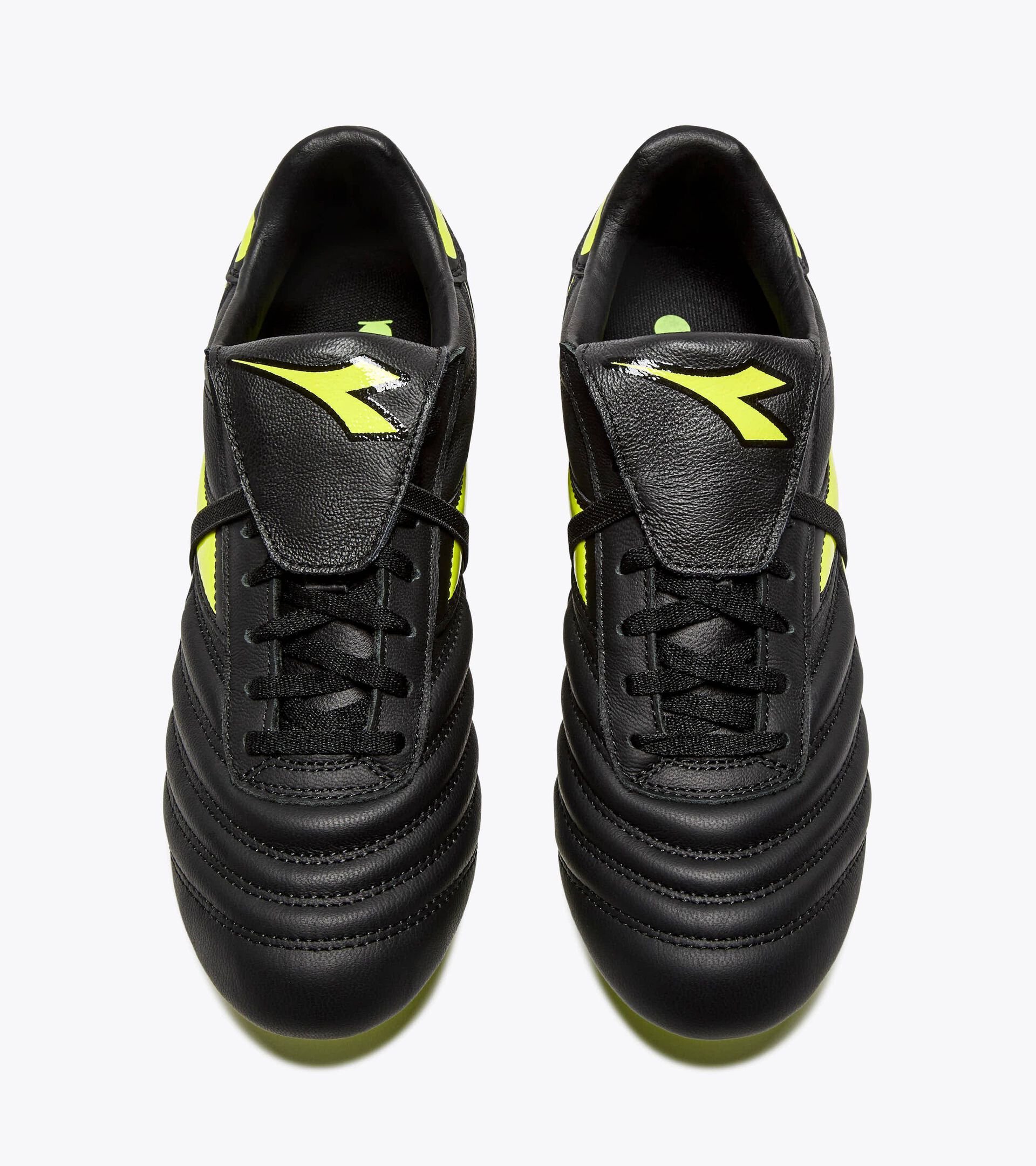 Chaussures de football en cuir pour terrains compacts - Homme BRASIL ICON LT T MDPU NOIR/JAUNE FLUO DIA - Diadora