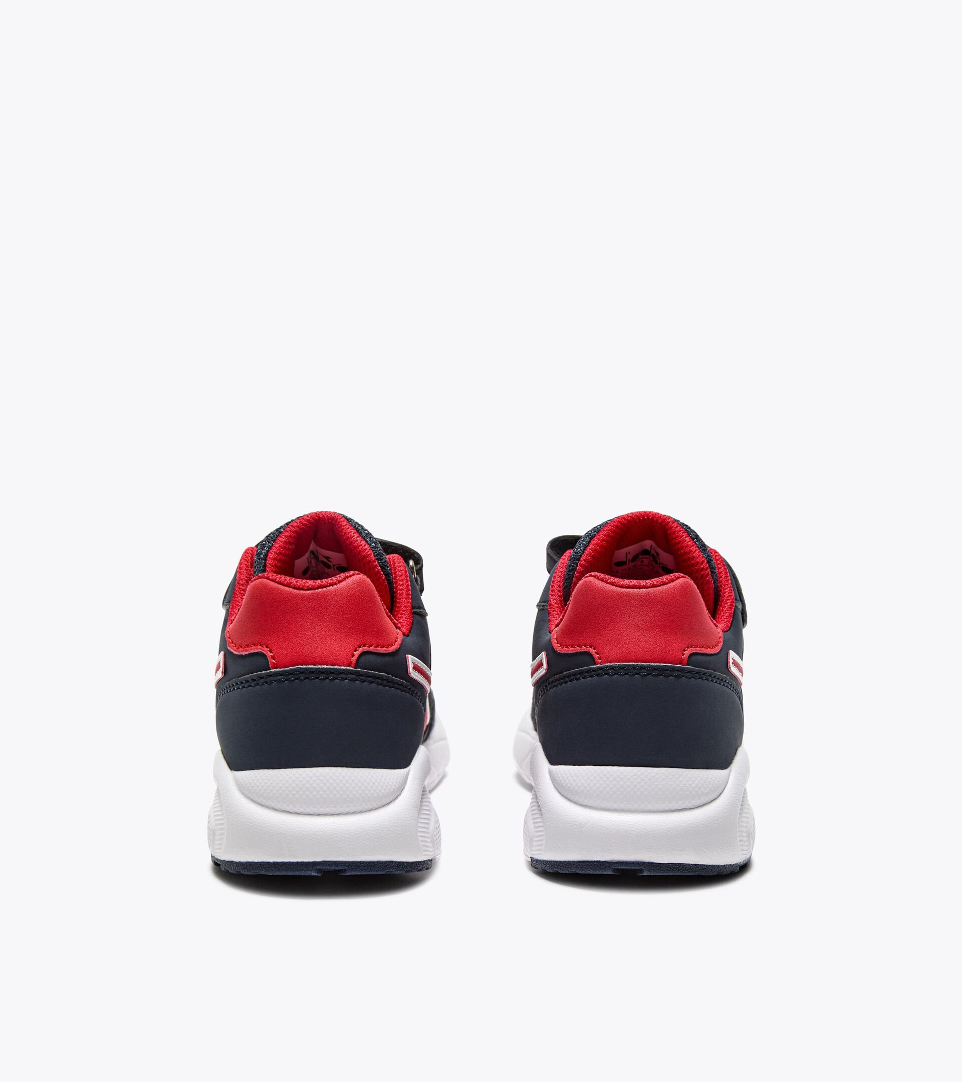Junior running shoe - All-gender
FALCON 5 SL JR V BLUE CORSAIR/WHITE/FIERY RED - Diadora