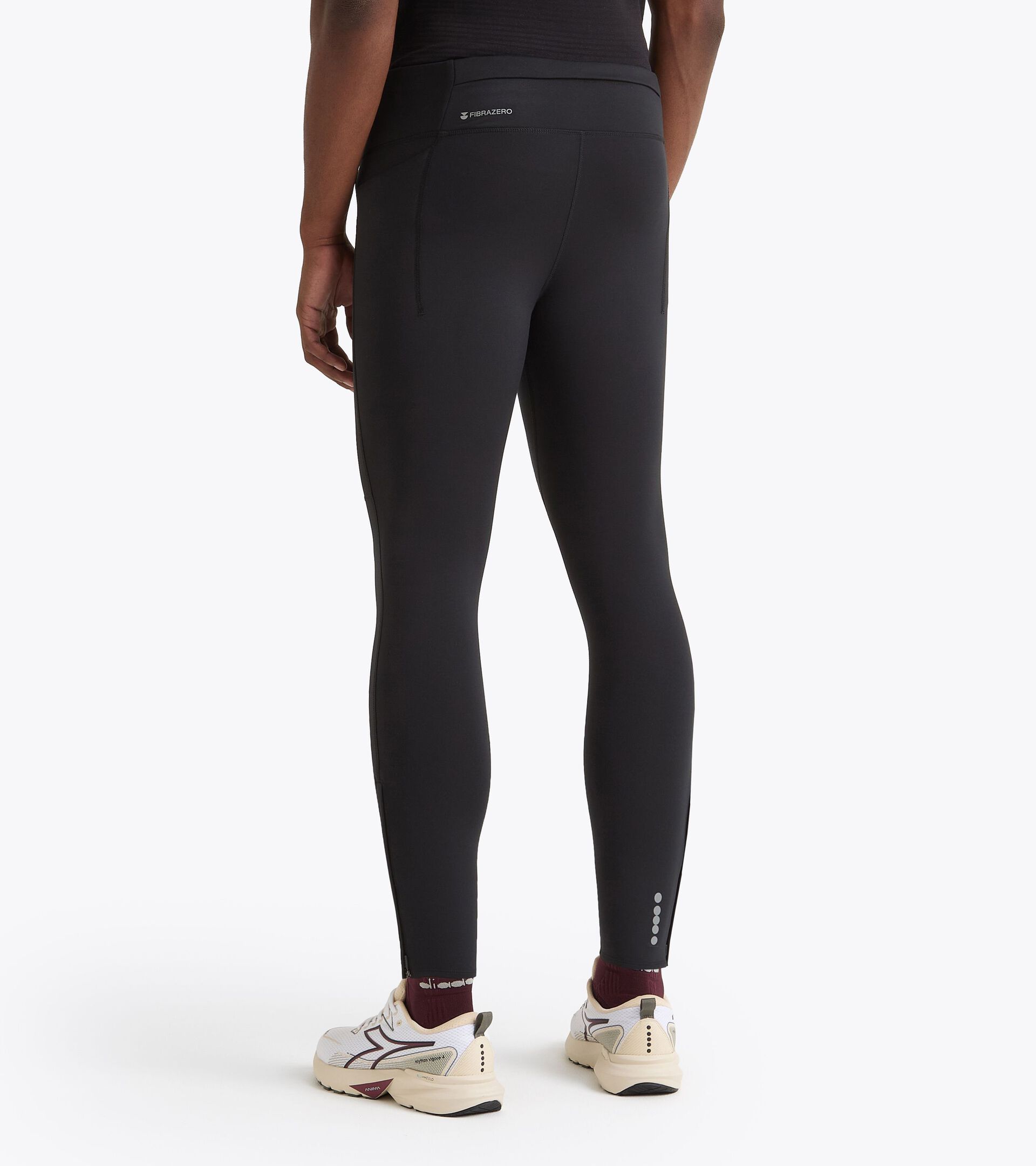Thermoregulierende Leggings mit FIBRAZERO-Garnen - Winter Protection - Herren RUN TIGHTS WINTER PROTECTION SCHWARZ - Diadora