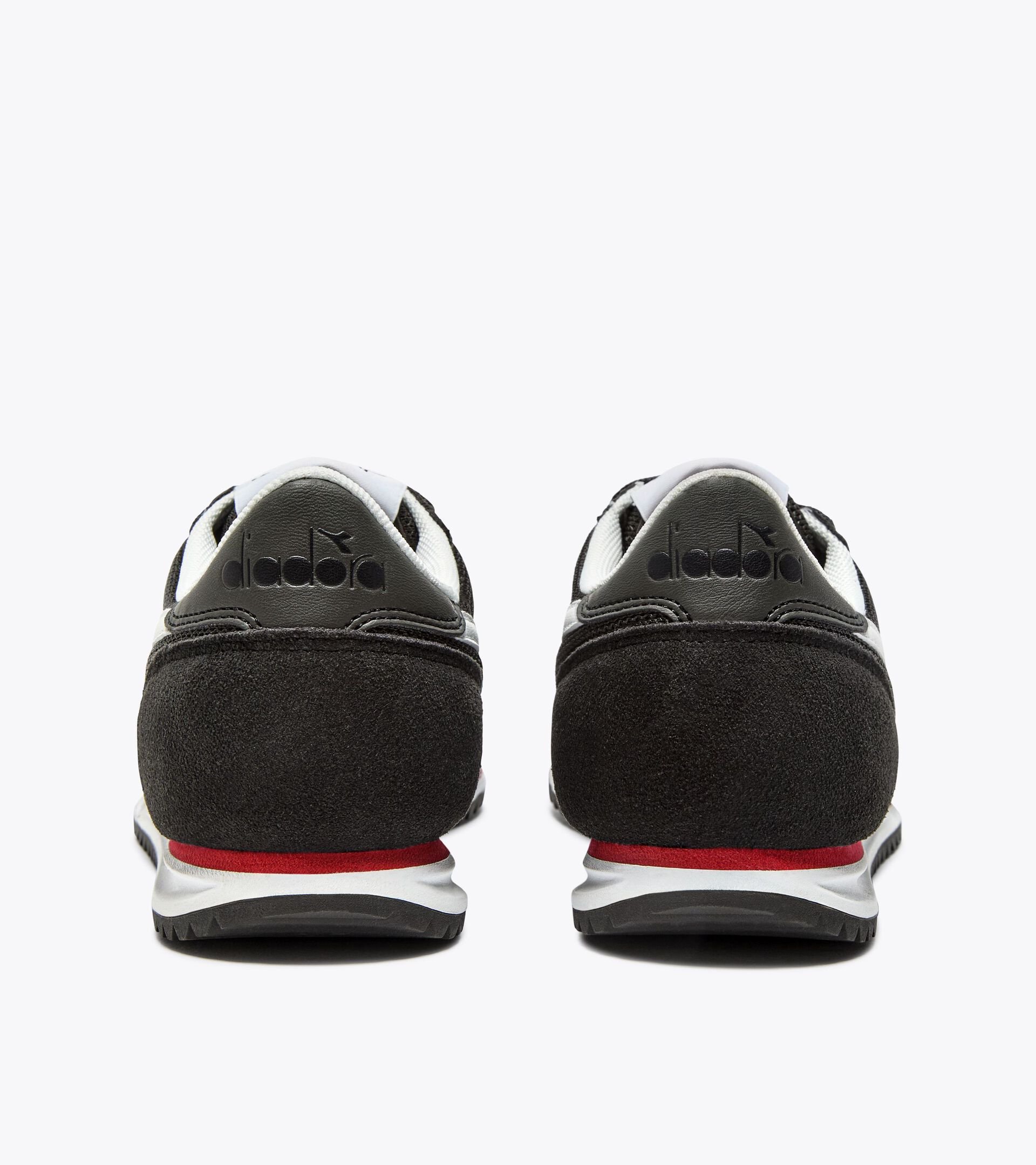 Low-profile suede sneaker - All-gender CROSS BLACK BELUGA - Diadora