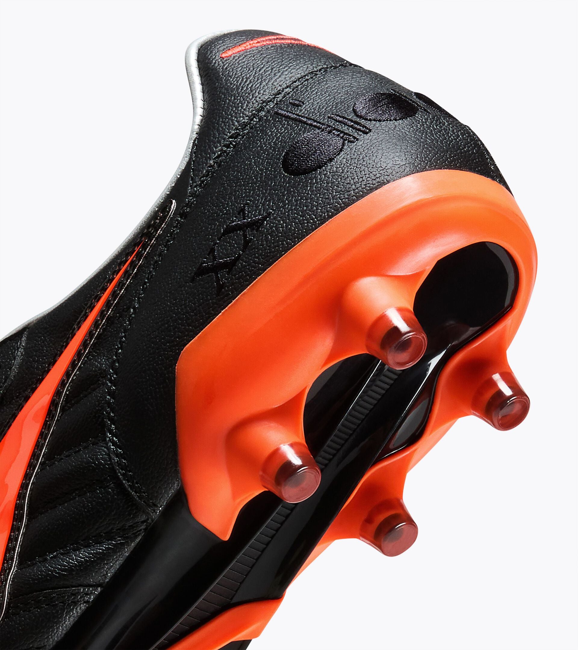 Jubil&auml;ums-Fu&szlig;ballschuh - Made in Italy - F&uuml;r alle Geschlechter BRASIL NOVE ELITE ITALY FG NERO/ROSSO FLUO - Diadora