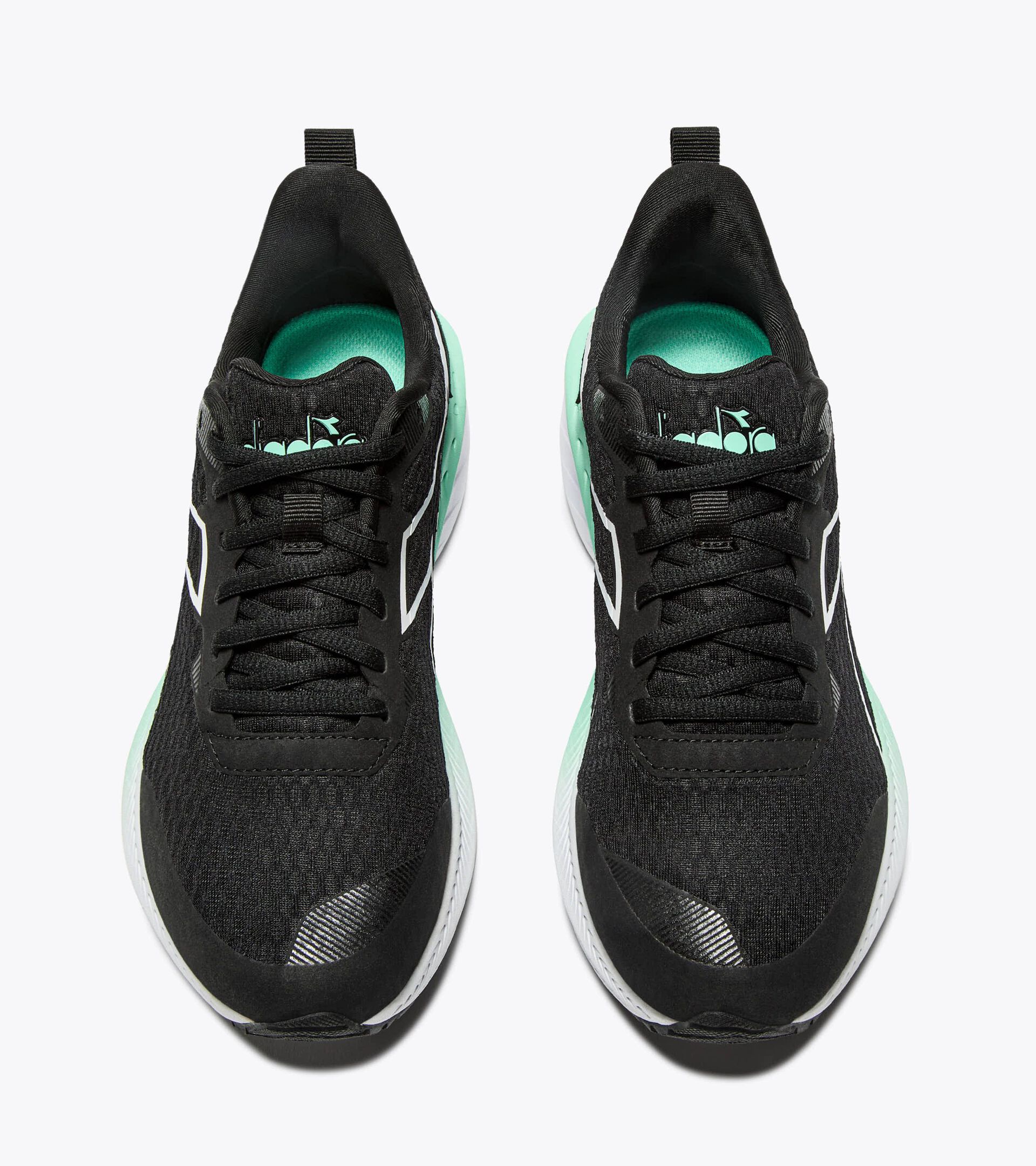 Scarpa da running neutra - Donna
 STRADA 3 W NERO/BIANCO OTT - Diadora