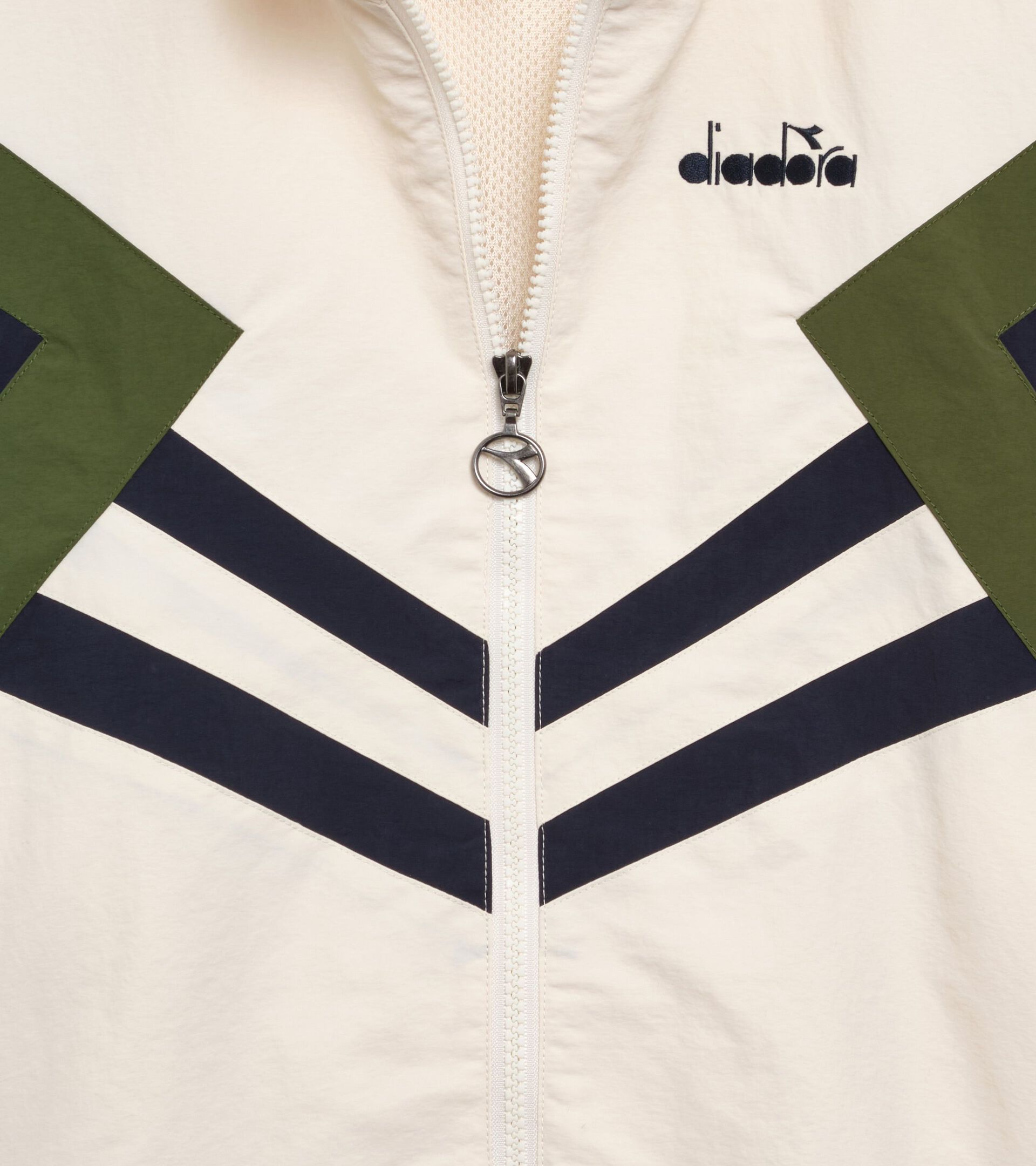 Legacy Track Jacket - All-gender
 TRACK JACKET LEGACY WHITE ALYSSUM - Diadora