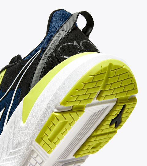 Kids' Running Shoes & Clothing - Diadora Online Shop