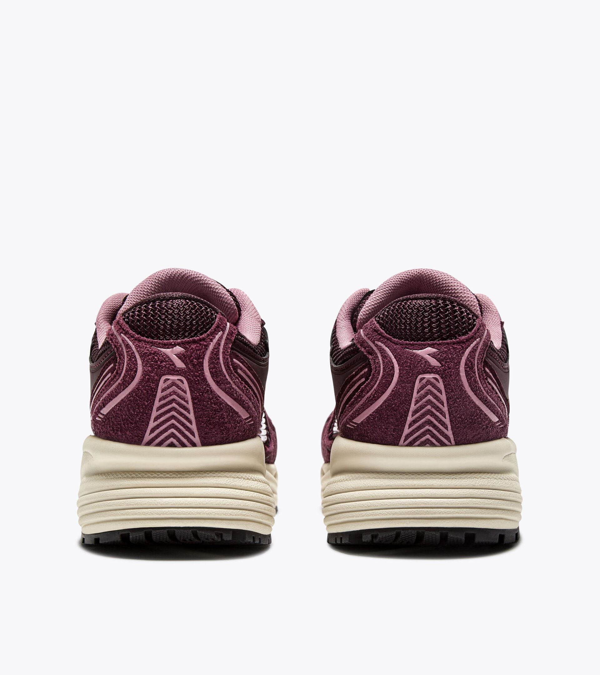 Zapatilla deportiva - Para todos los g&eacute;neros MYTHOS STAR VINO DE CIRUELA - Diadora