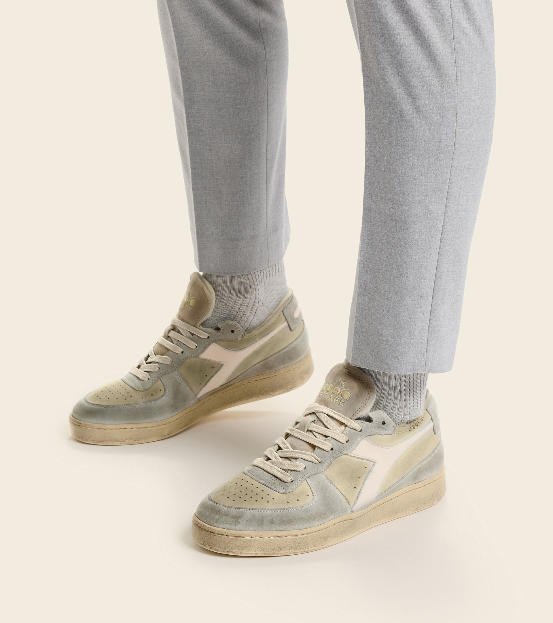 Heritage shoe - Unisex MI BASKET ROW CUT PIGSKIN USED BEIGE ALMOND OIL - Diadora