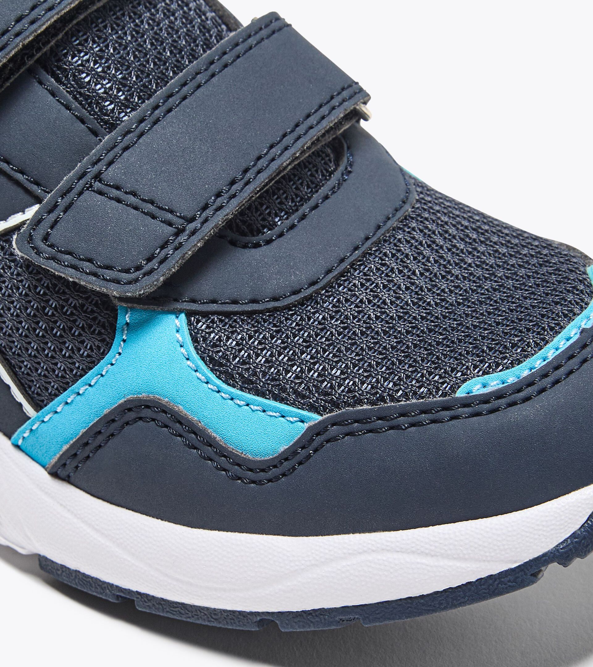 Zapatilla de running juvenil - Para todos los géneros FALCON 5 JR V BLUE CORSAIR/AQUARIUS - Diadora