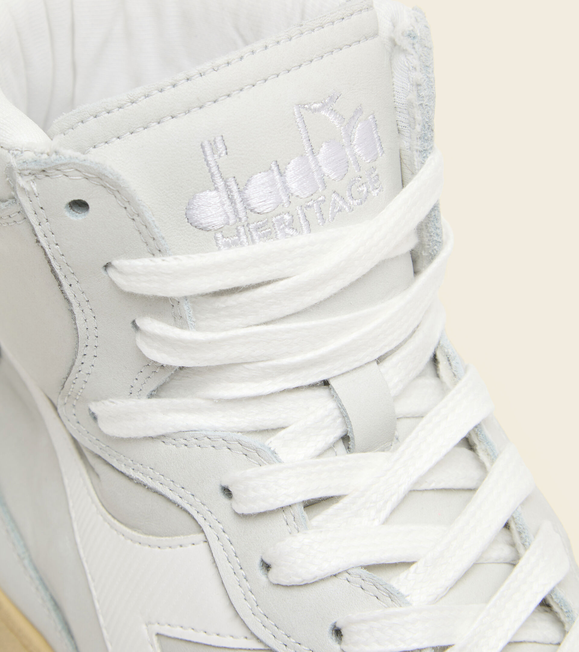 Heritage shoe - Unisex MI BASKET USED WHITE /WHITE - Diadora