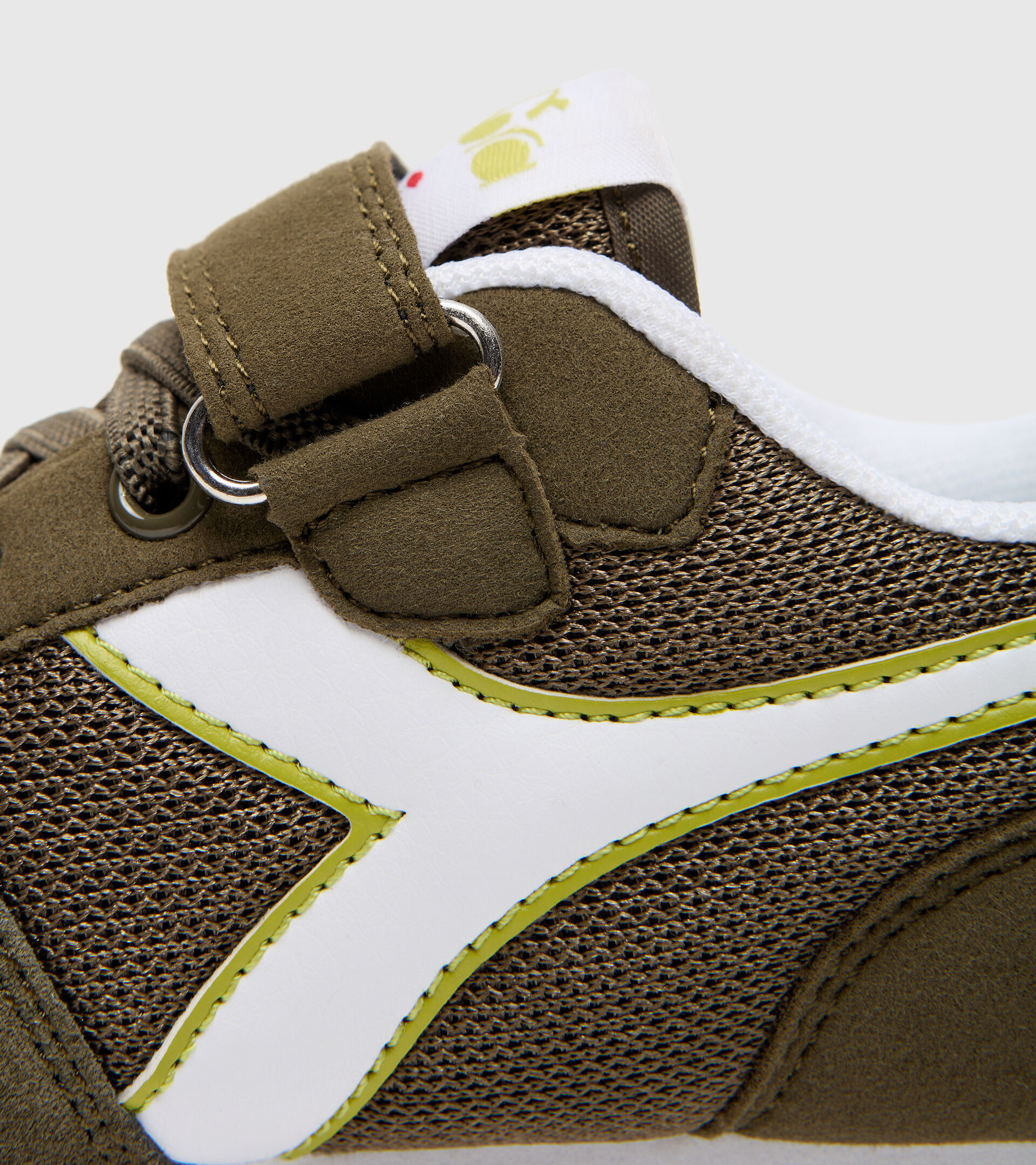 Sports shoes - Kids 4-8 years SIMPLE RUN PS OLIVE GREEN - Diadora