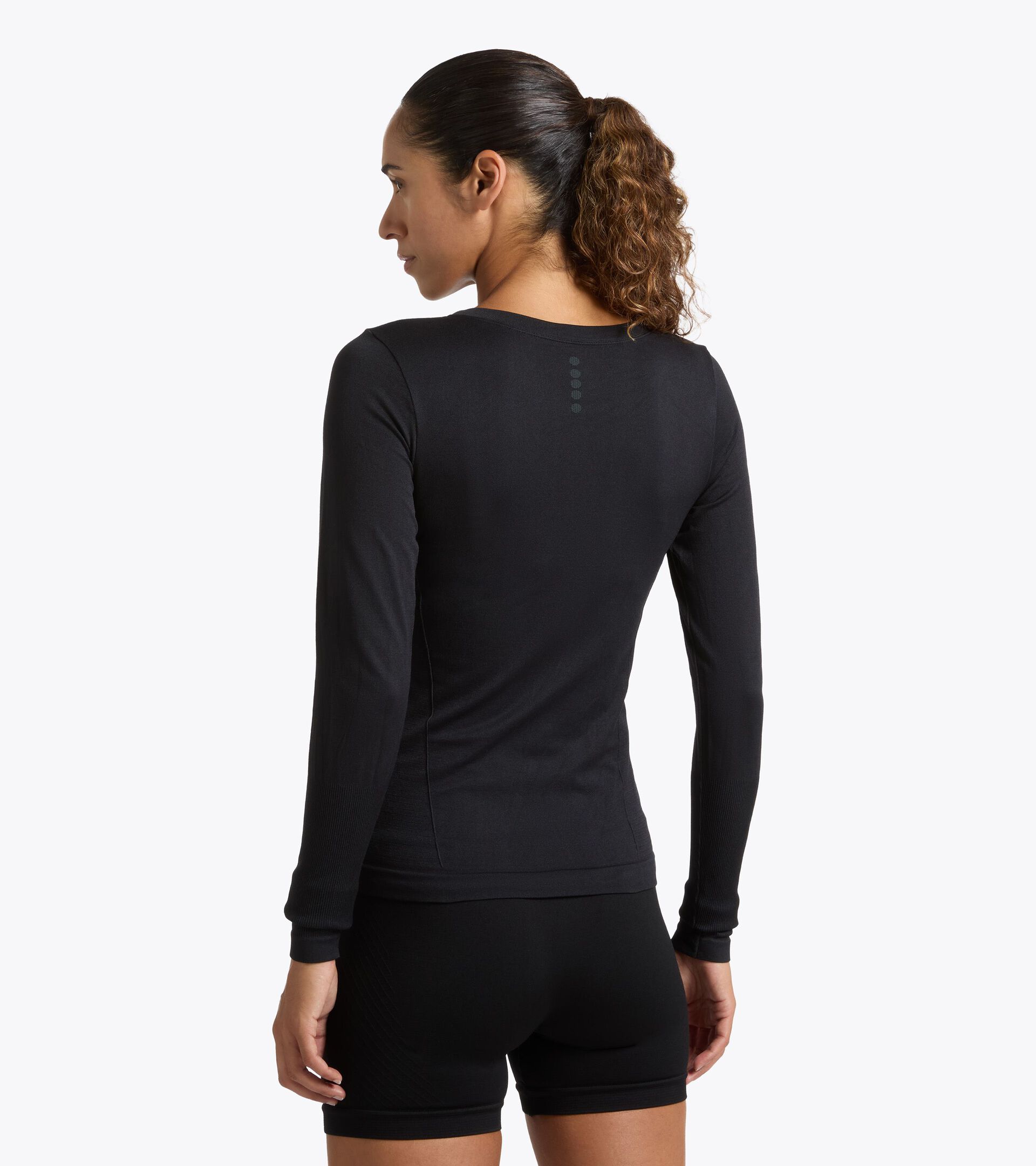 Thermoregulating Technical T-shirt - Running Made In Italy - Women&rsquo;s L. LS T-SHIRT STRATOUNO BLACK - Diadora