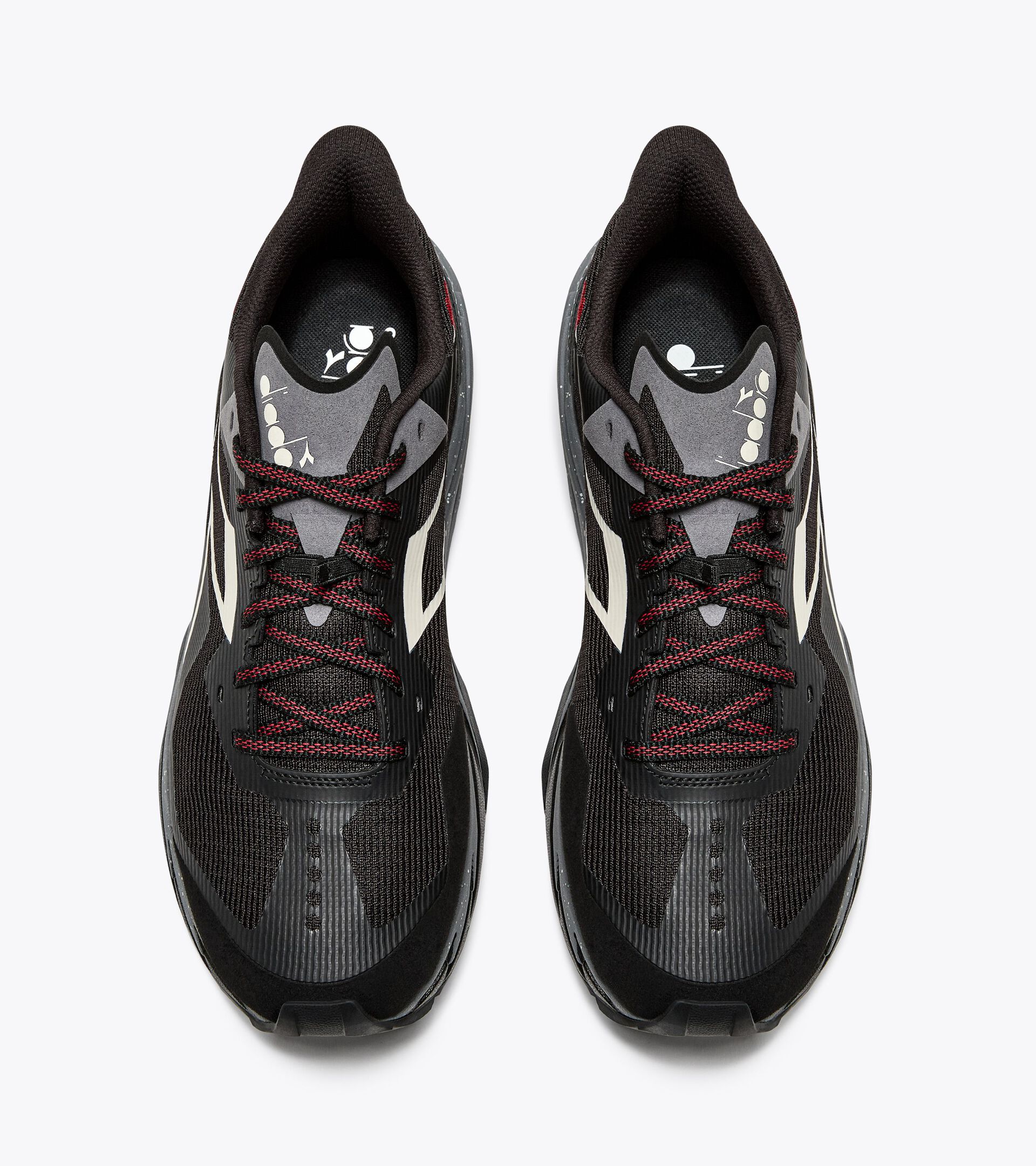 Trail running shoe - All-Gender SESTRIERE-XT 2 BLACK/STEEL GRAY - Diadora