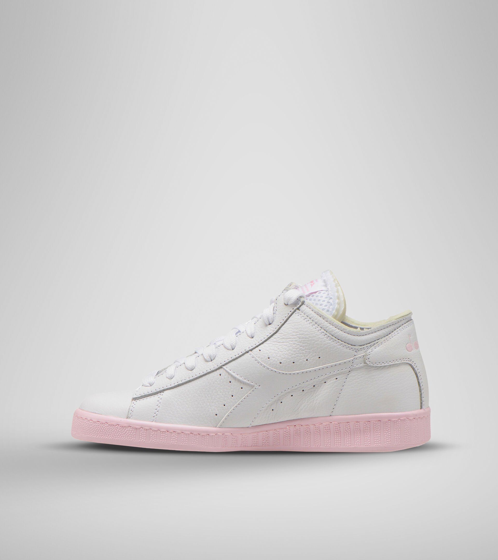 Footwear Sportswear DONNA GAME L ROW CUT SOLE BLOCK WN SUPER WHITE/PARFAIT PINK Diadora