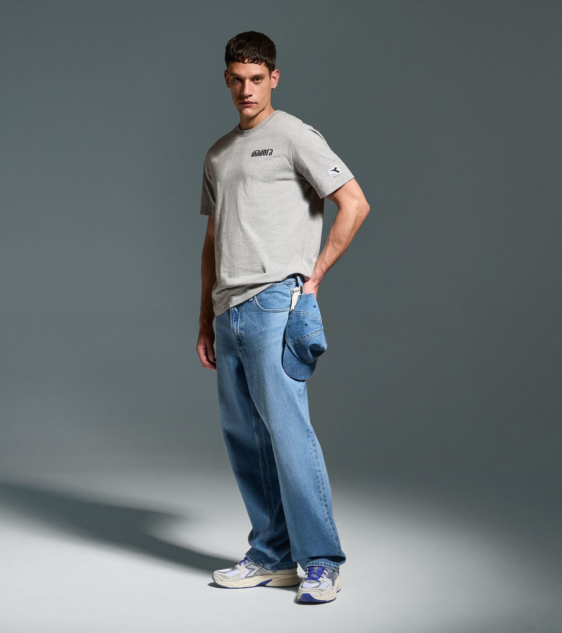 Cotton t-shirt - All-gender T-SHIRT SS ATHL. LOGO SL HIGH RISE MELANGE - Diadora