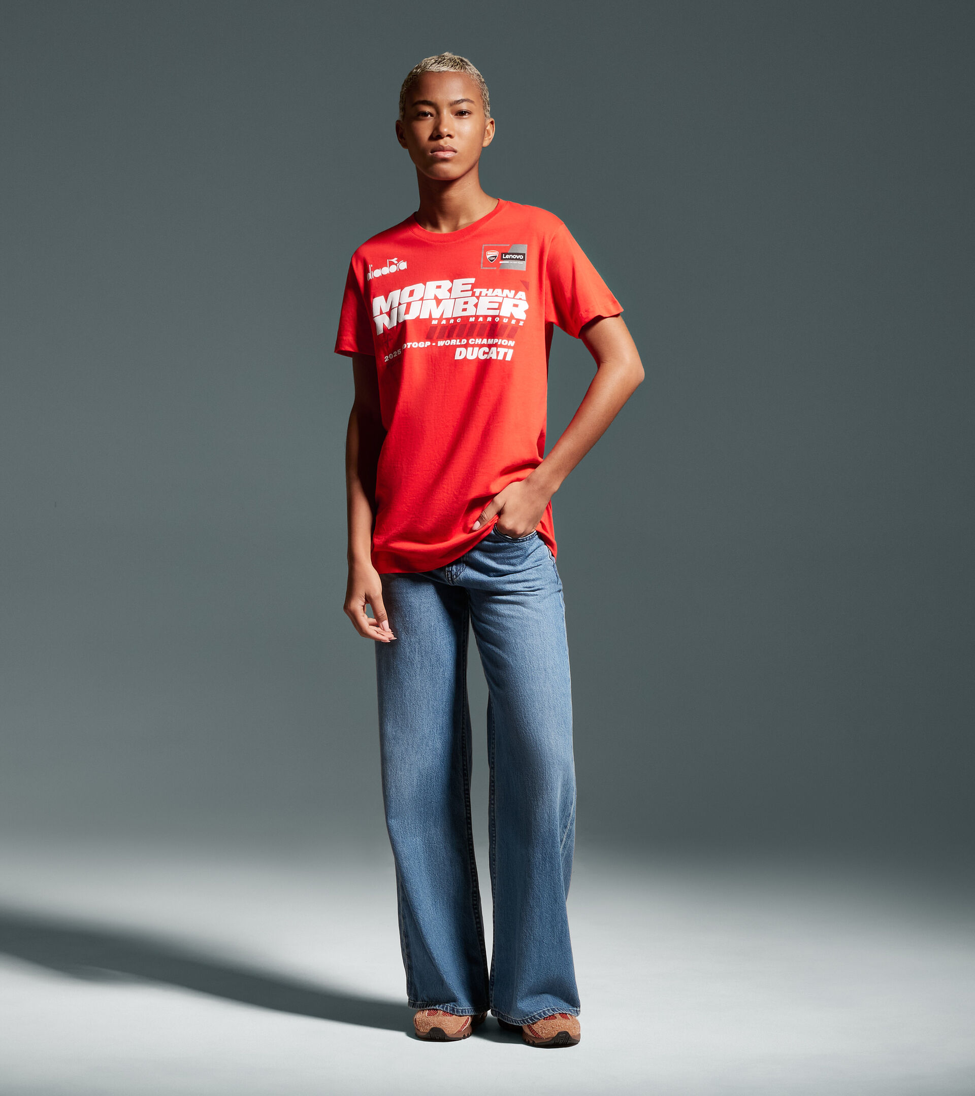 Camiseta conmemorativa | diadora X Ducati Corse  T-SHIRT DUCATI CAMPIONE MGP25 DUCATI MGP ROJO/NEGRO - Diadora