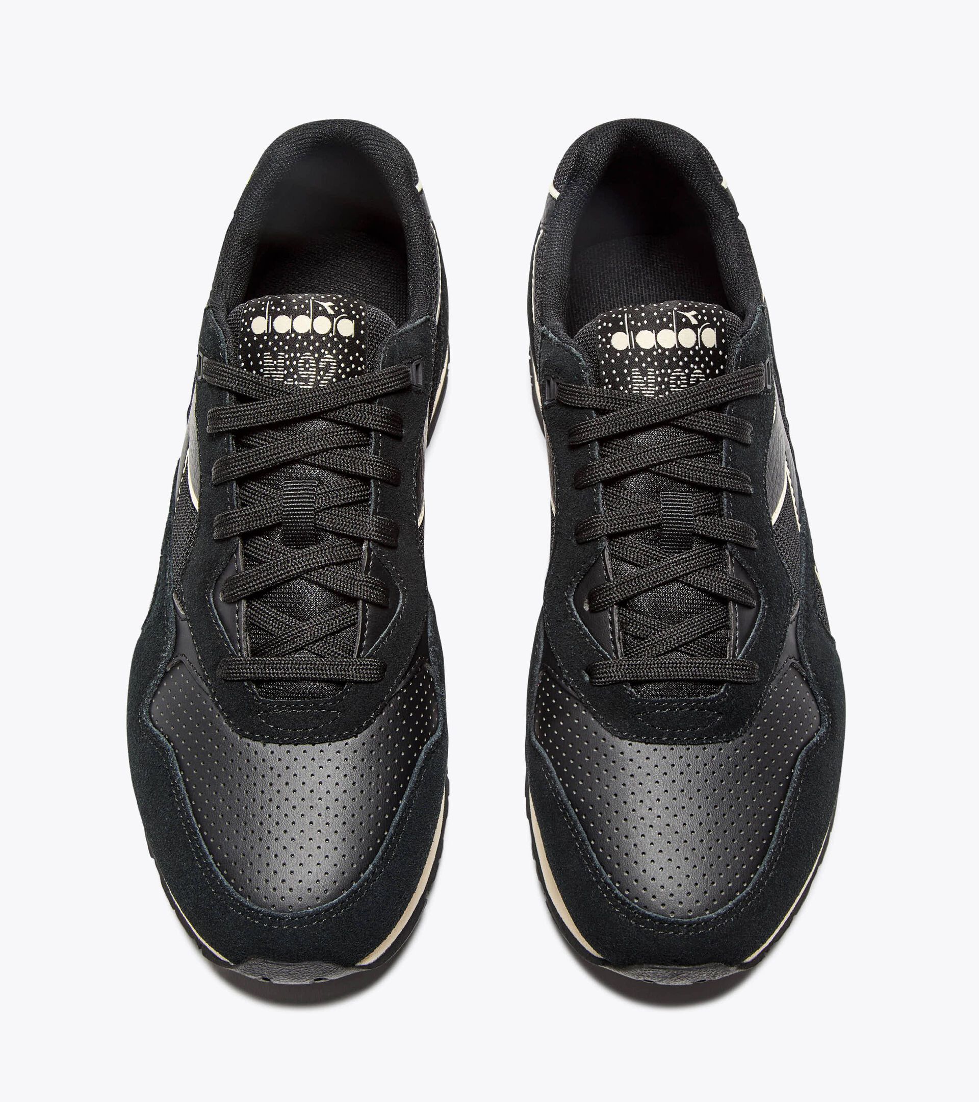 Sports sneakers - All-Gender
 N.92 ADVANCE BLACK /BLACK /BLACK - Diadora
