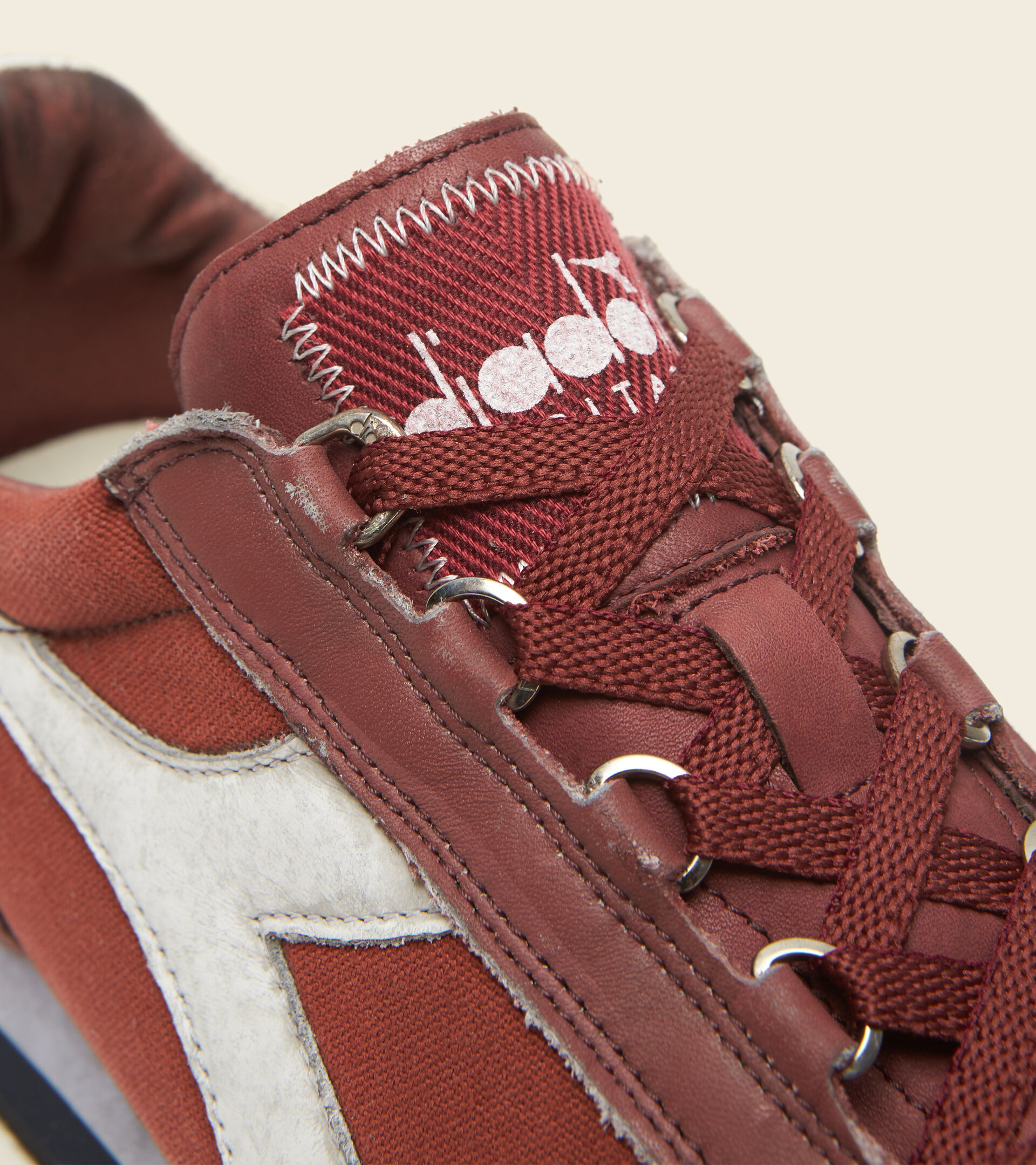 Footwear Heritage UNISEX EQUIPE H DIRTY STONE WASH EVO BURN RED Diadora