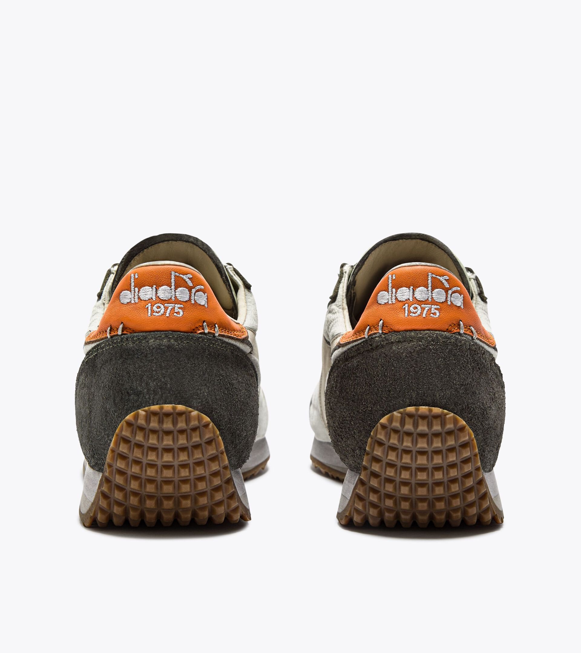 Low-profile Heritage sneaker - All-gender EQUIPE DIRTY SW EVO FOG GREEN - Diadora
