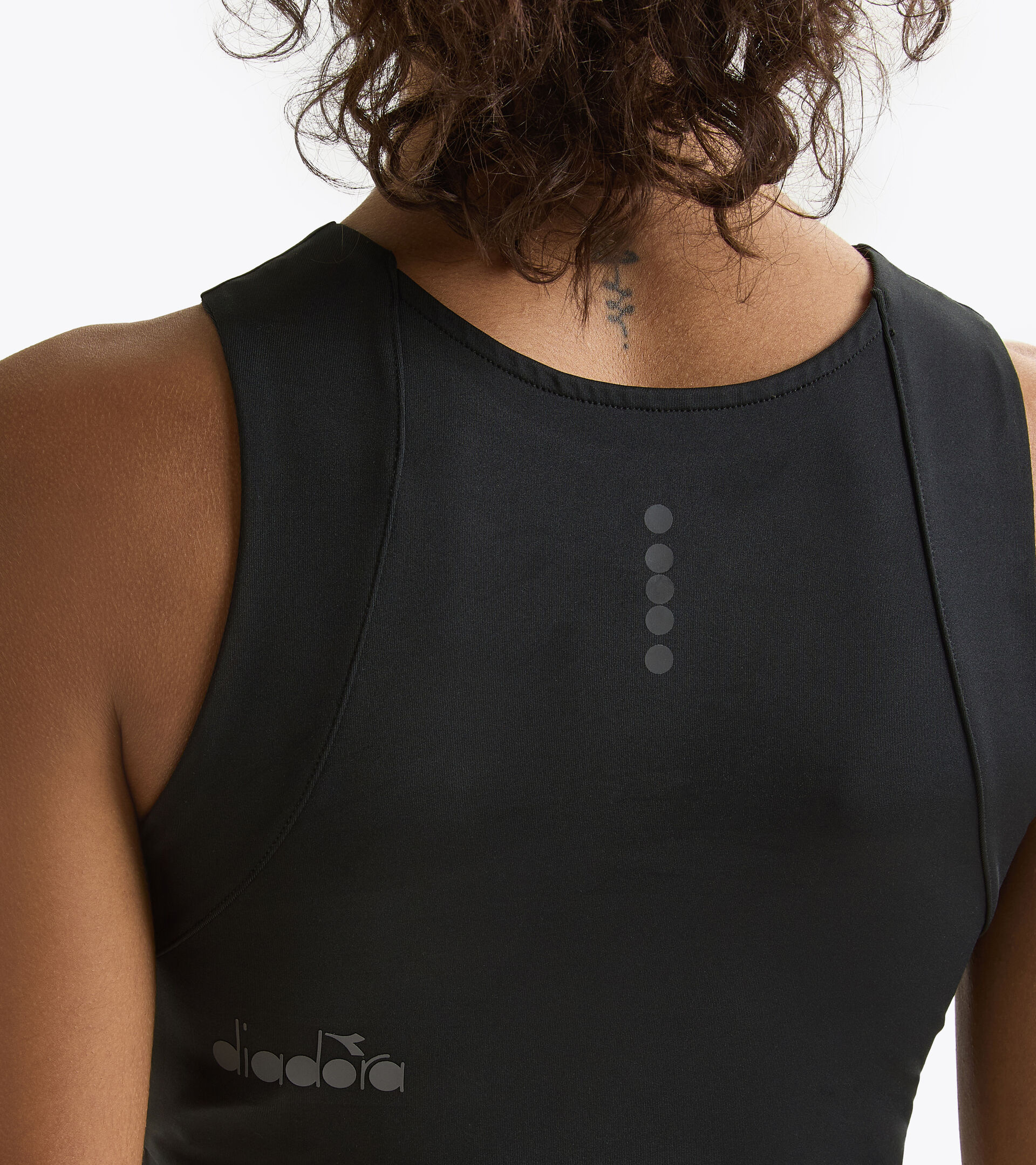 Top de running ajusté - Femme
 L. CROP TOP RUN NOIR - Diadora