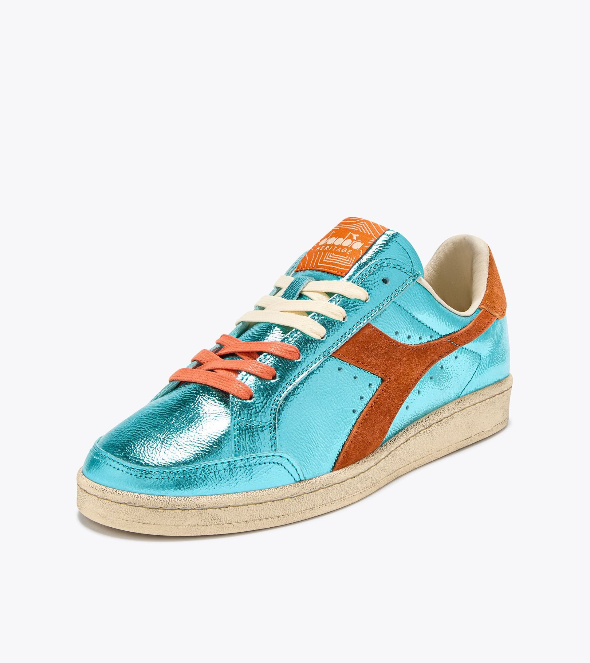 Heritage sneaker made from leather - All-gender
 PRESTIGE METAL USED SKY-BLUE CURACAO - Diadora