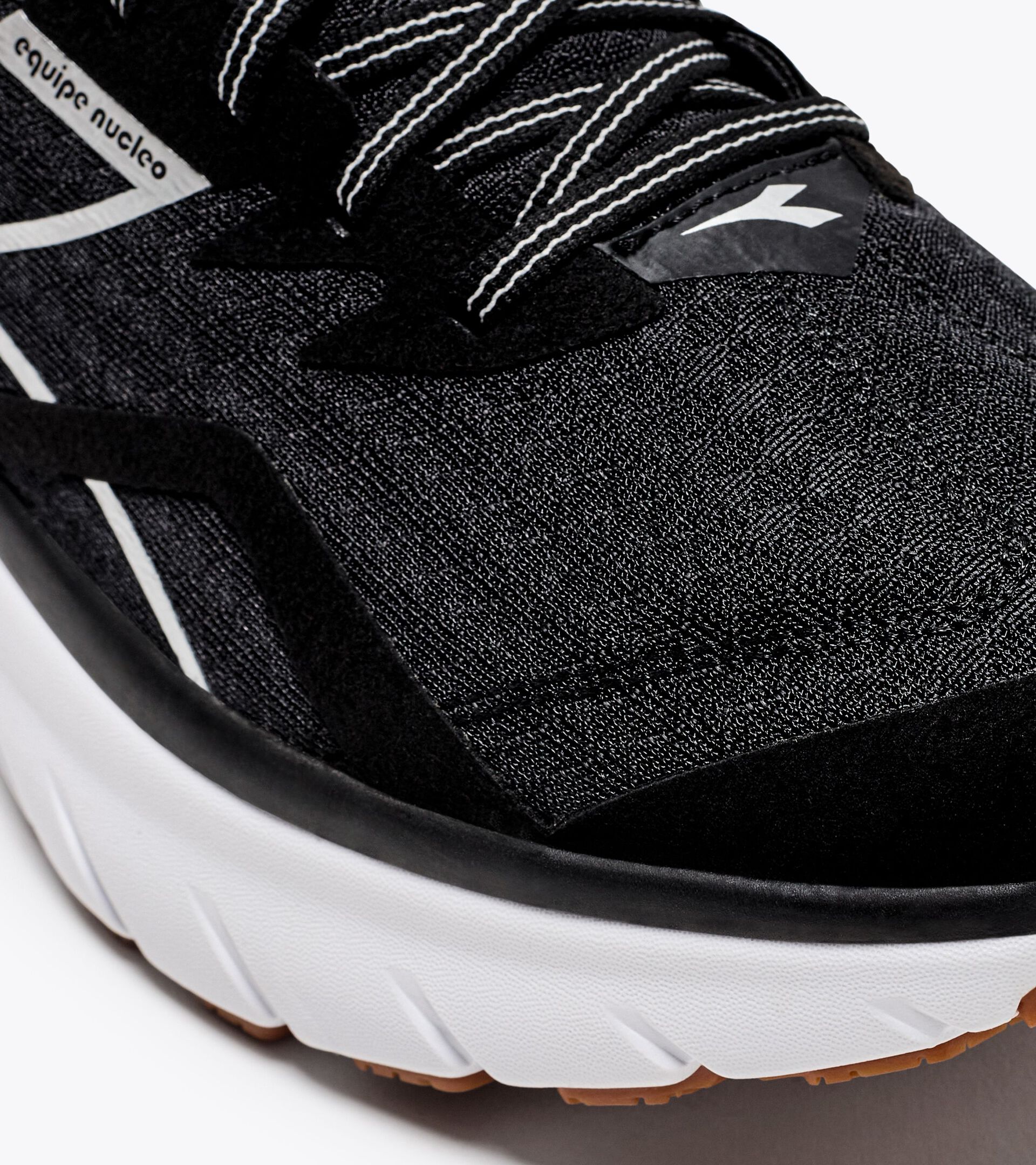 EQUIPE NUCLEO Running Shoes - Man - Diadora Online Store US