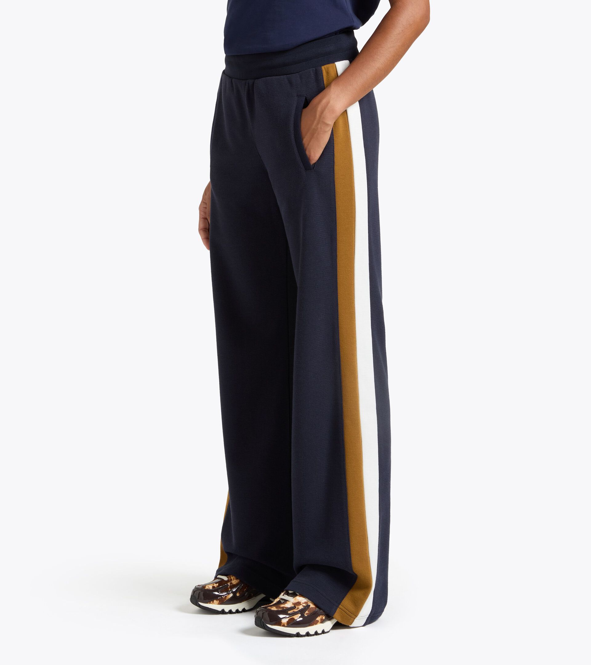Legacy Tracksuit - Women&rsquo;s L. PANTS LEGACY BLUE CORSAIR - Diadora