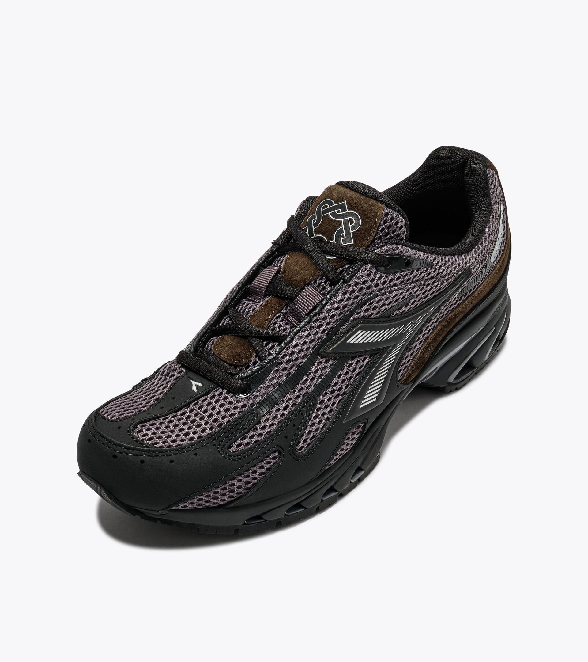 Trainer im Stil der 2000er – neu interpretiert von Lack of Guidance MYTHOS 280 LACK OF GUIDANCE 2 SCHWARZ - Diadora