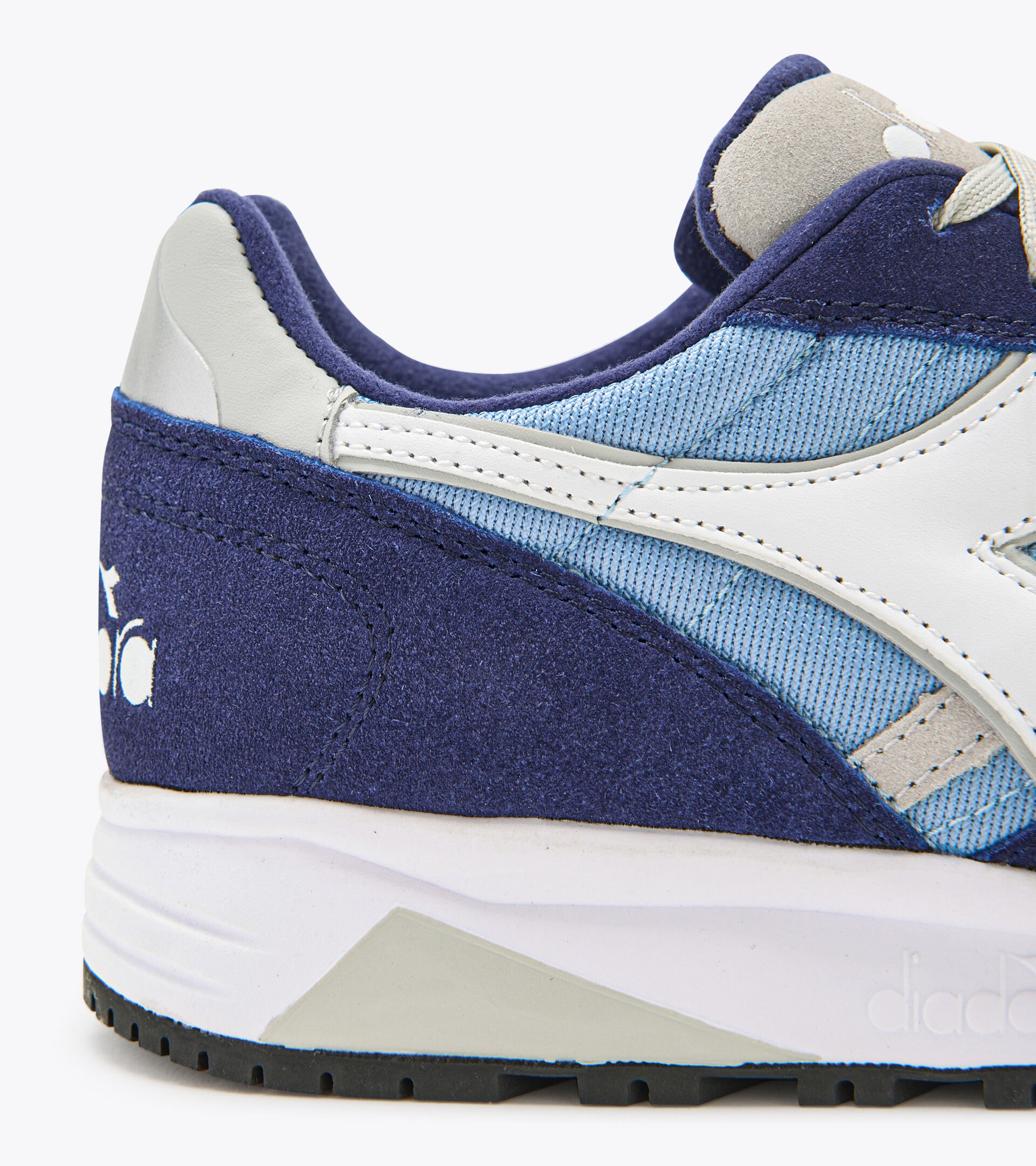 Sporty sneakers - Unisex N902 BLUE DEPTHS/BLUE ICE - Diadora