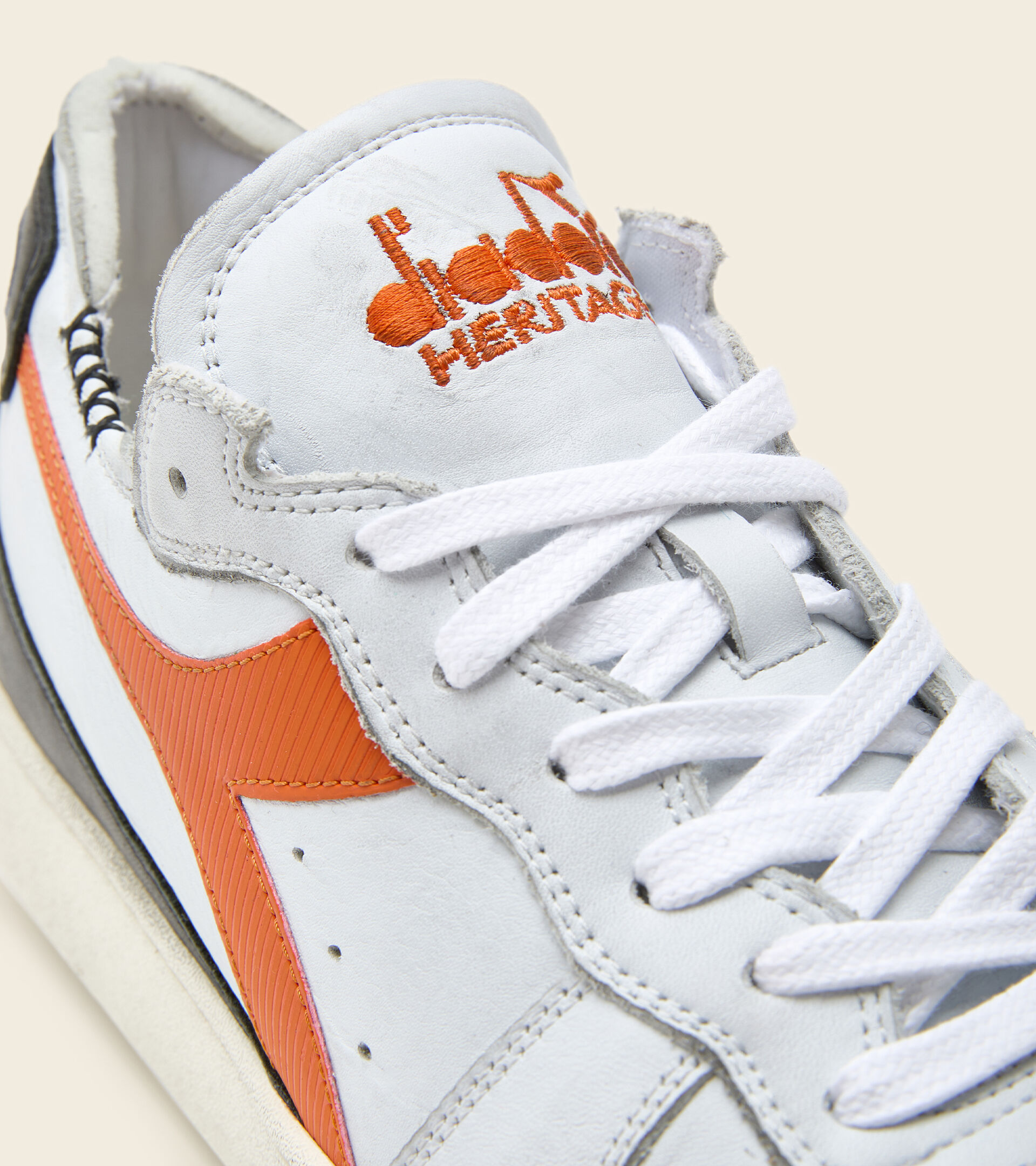 Heritage shoe - Unisex MI BASKET ROW CUT WHITE/ORANGE PEEL - Diadora