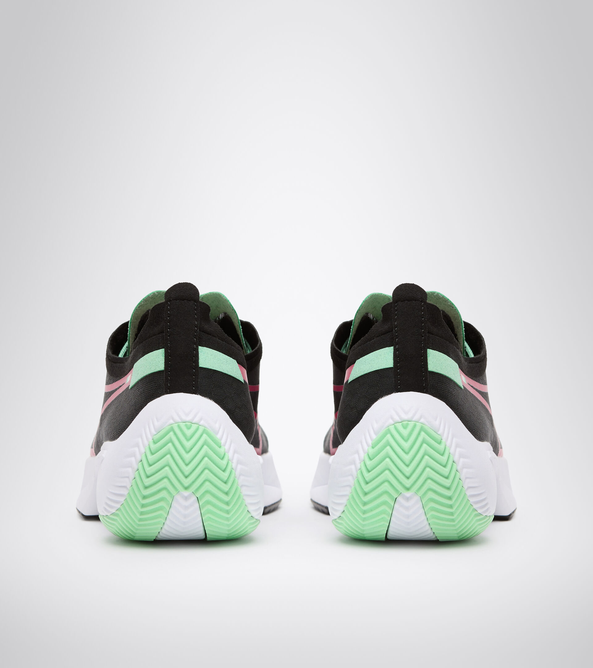 Footwear Sport DONNA EQUIPE CORSA W BLACK/JAZZY/WHITE Diadora