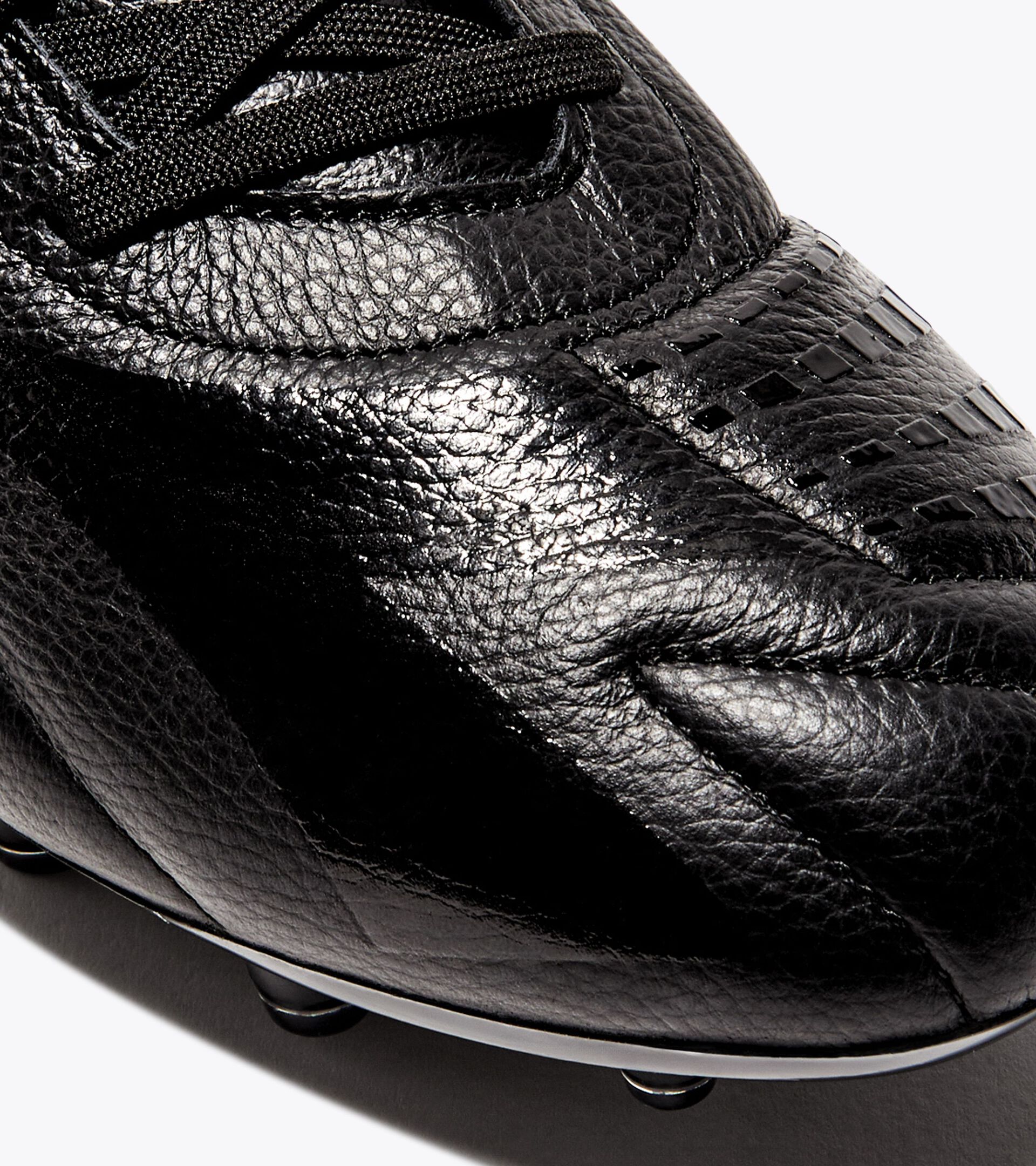 Leather calcio boots for firm ground - Made In Italy - All-Gender MAXIMUS ELITE ITA T SLX BLACK - Diadora