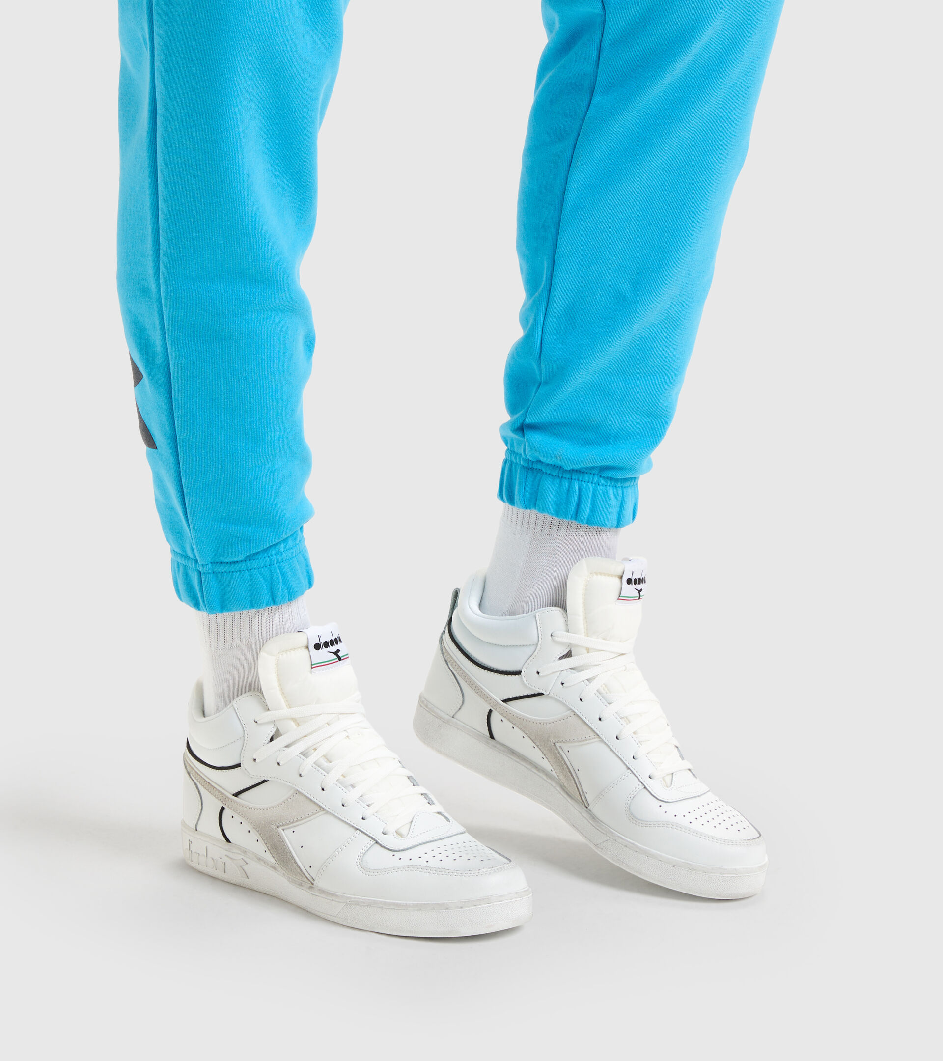 Sports shoe - Unisex MAGIC BASKET DEMI CUT ICONA LEATHER WHITE - Diadora