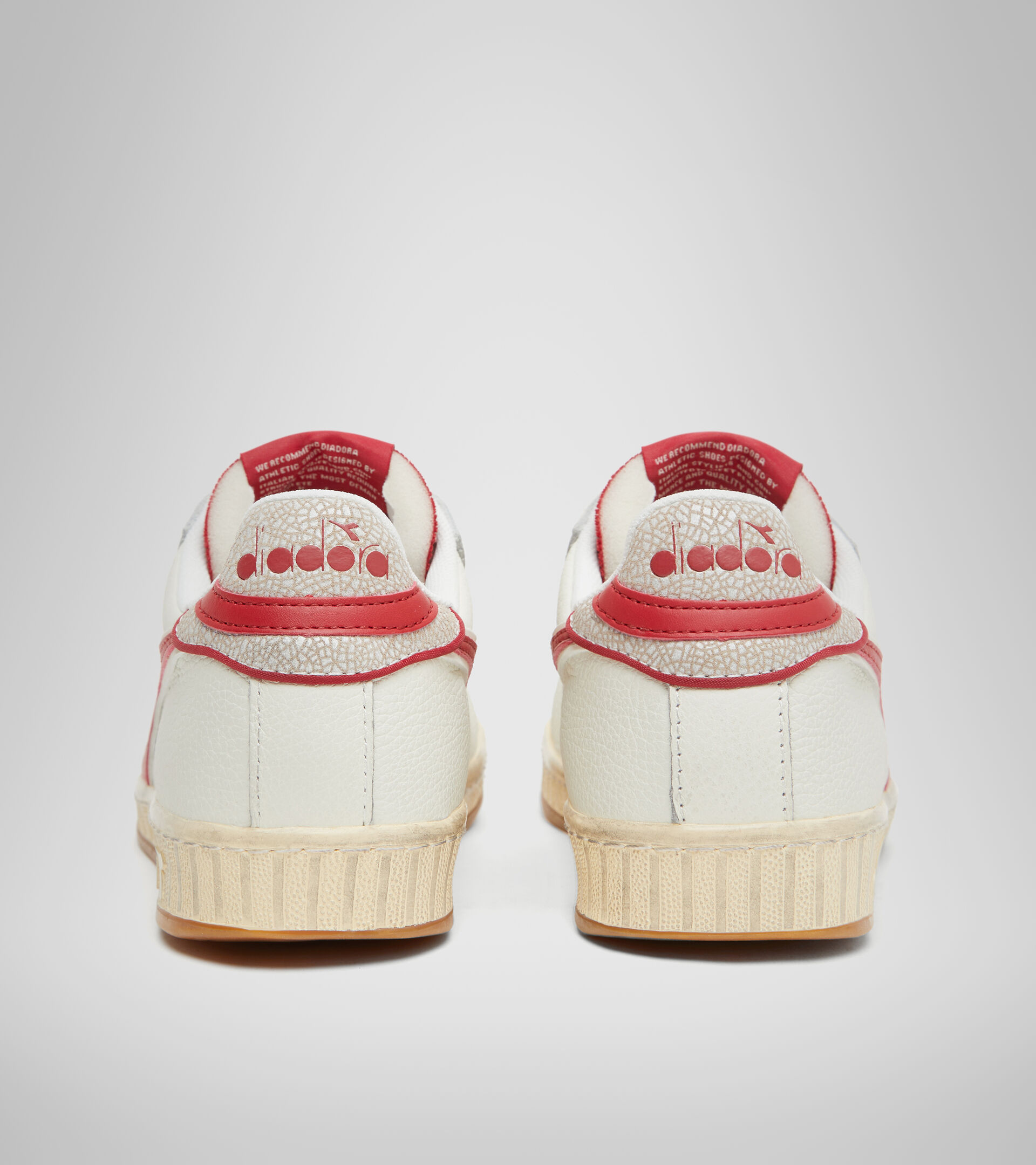 Sports shoe - Unisex GAME L LOW ICONA WHITE/RED PEPPER - Diadora