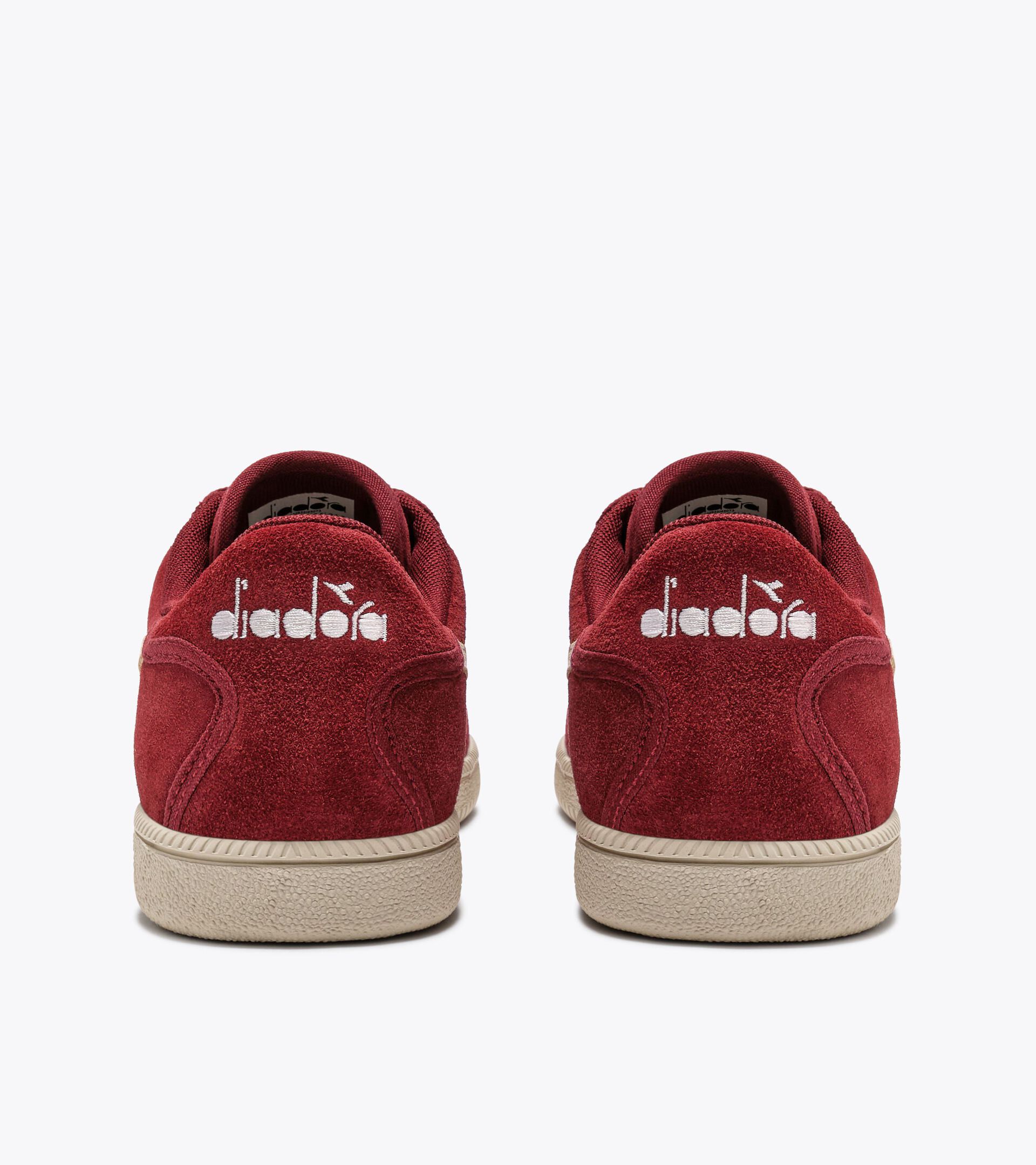 Zapatilla retro-running de ante - Para todos los g&eacute;neros
 TRAINER SUEDE ROJO CUERO - Diadora