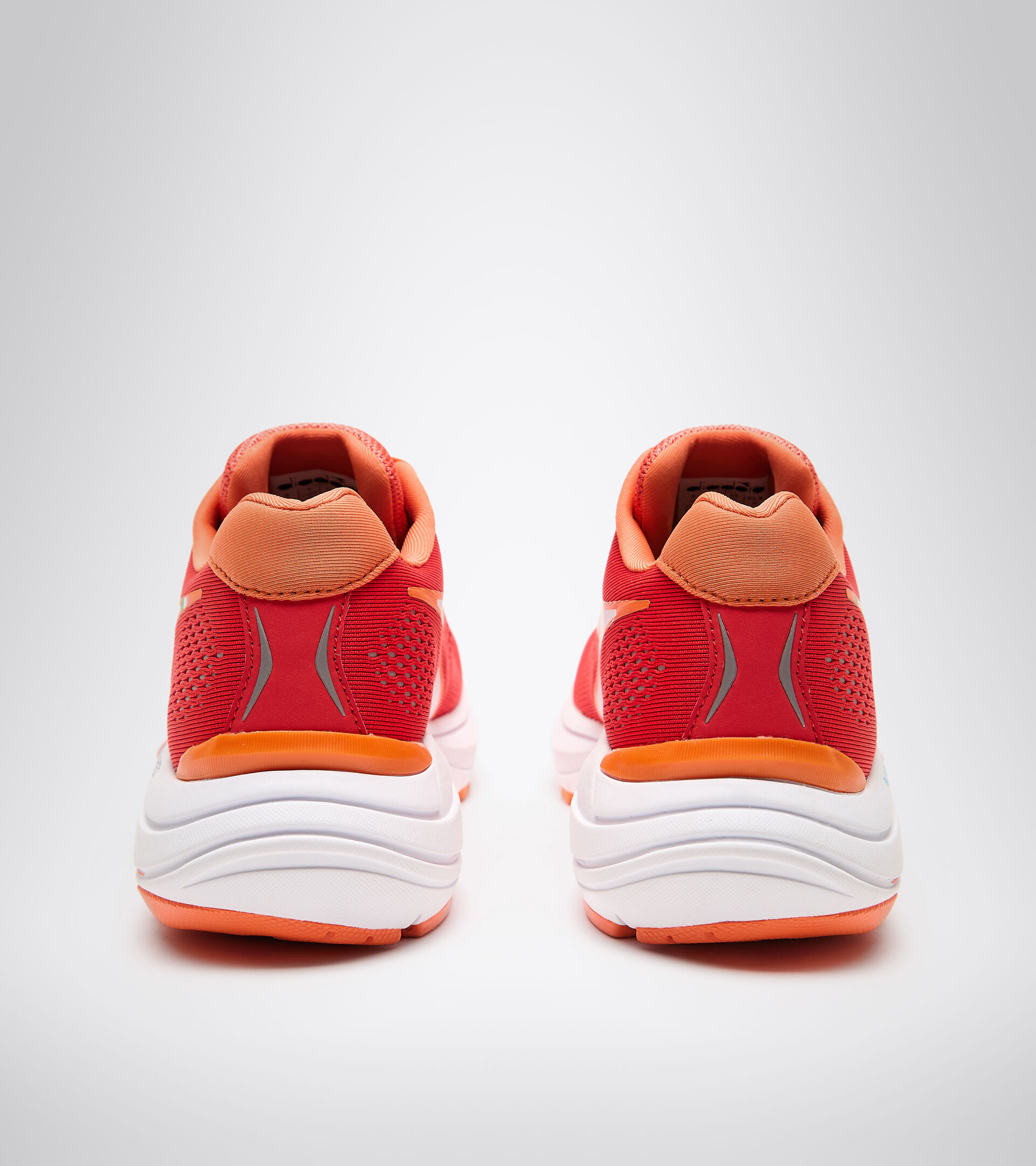 Zapatillas de running - Mujer MYTHOS BLUSHIELD 7 VORTICE W ROJO INTENSO/BLCO/NRNJ BERMELL - Diadora