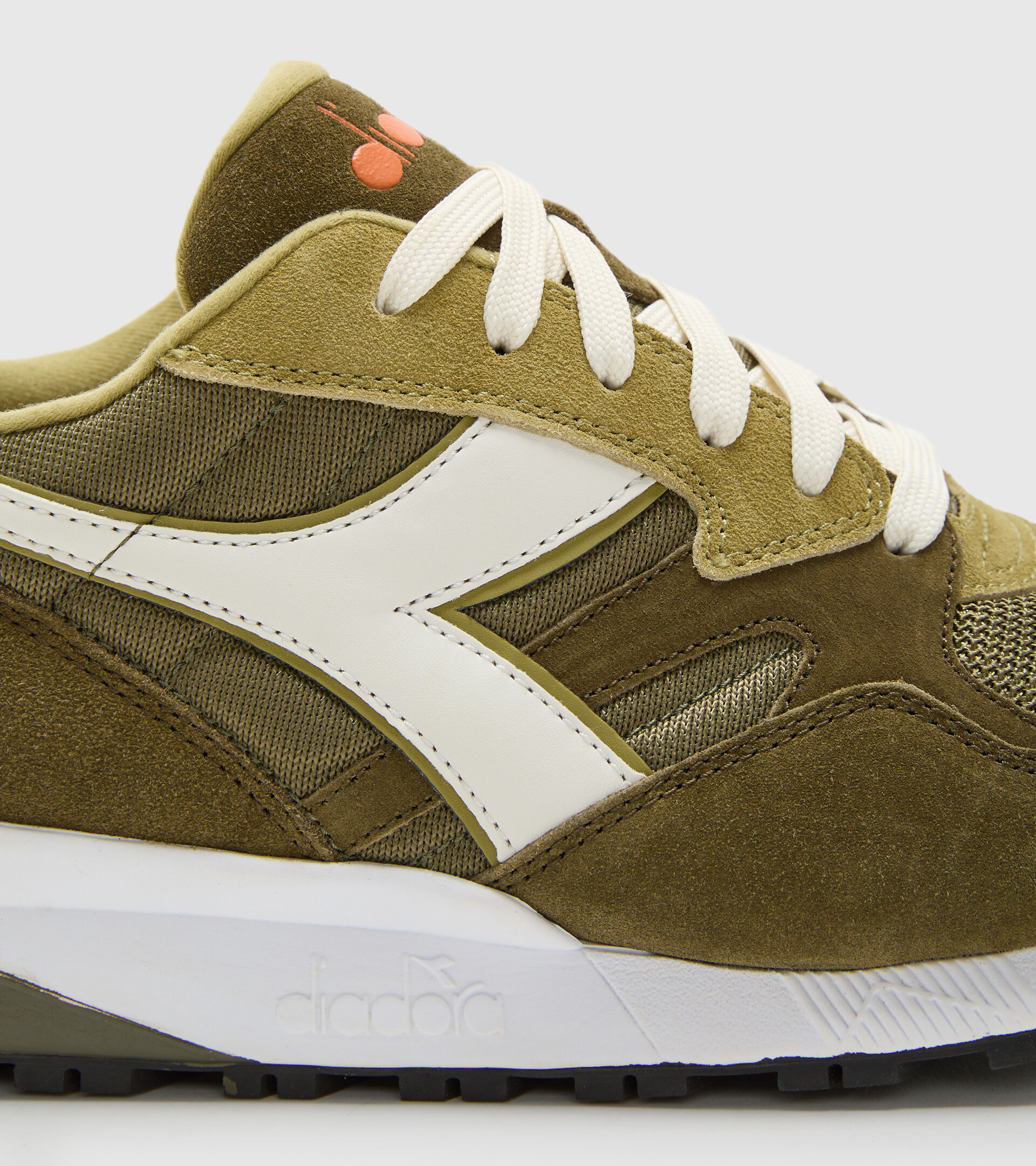 Sporty sneakers - Unisex N902 AVOCADO/BEECH - Diadora