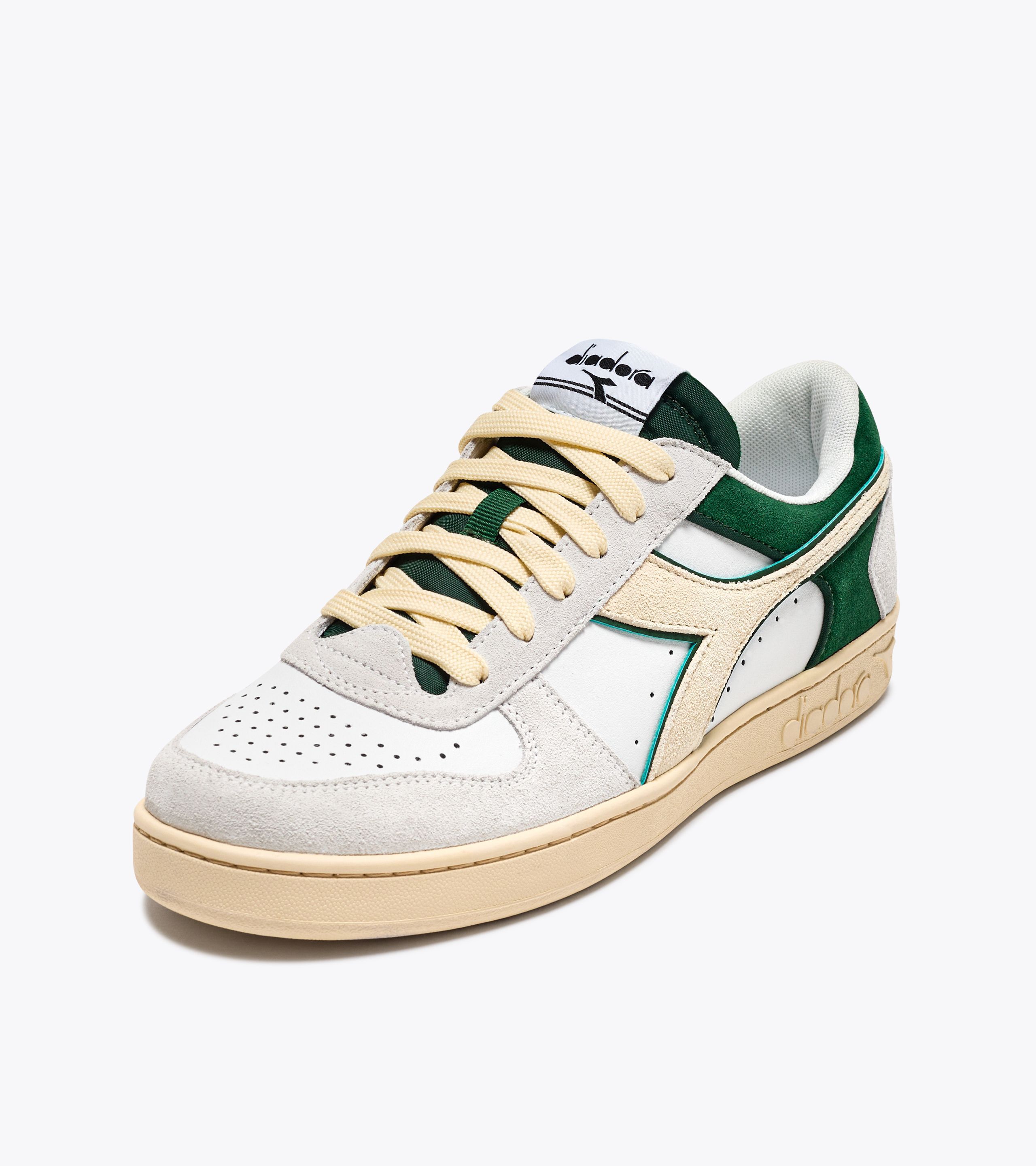 MAGIC BASKET LOW SUEDE LEATHER Sporty sneakers Gender neutral Diadora Online Store
