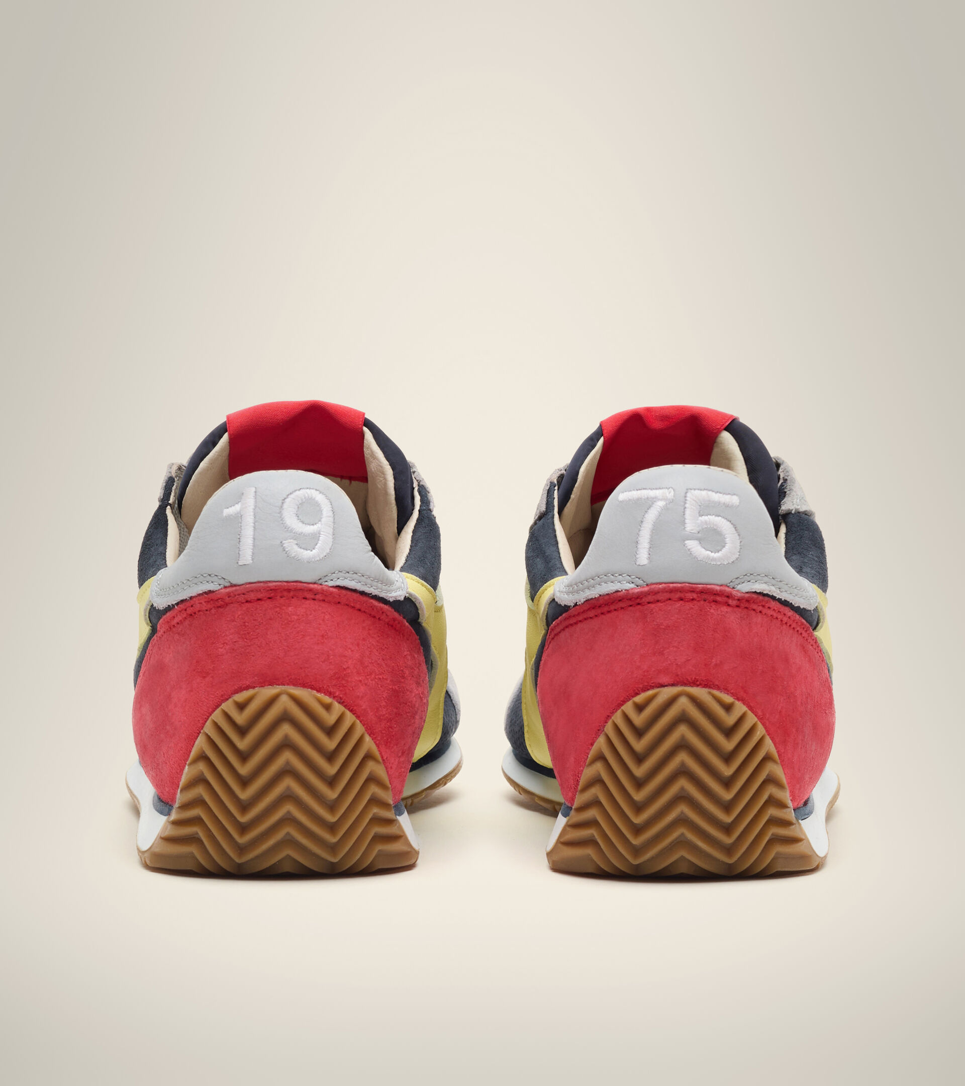 Heritage shoe - Unisex EQUIPE SUEDE SW BLUE DENIM/HIGH RISE - Diadora