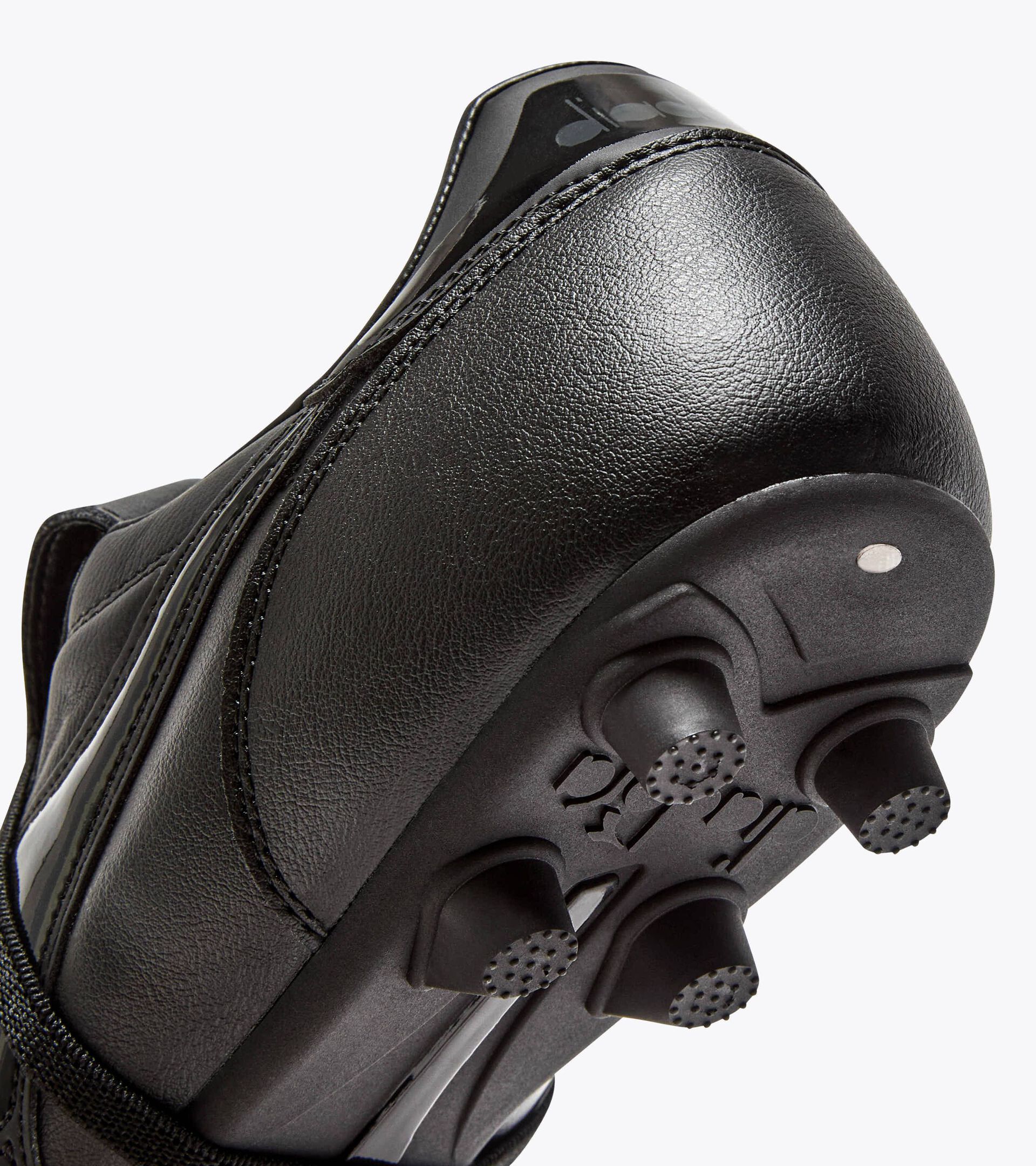 Bota de f&uacute;tbol de piel para superficies compactas - Hombre BRASIL ICON LT T MDPU NEGRO - Diadora