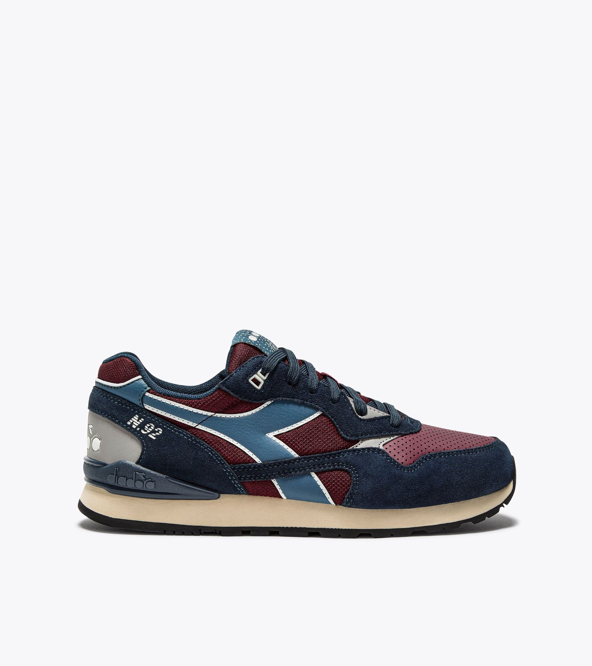 Sports sneakers - All-Gender N.92 ADVANCE CABERNET - Diadora