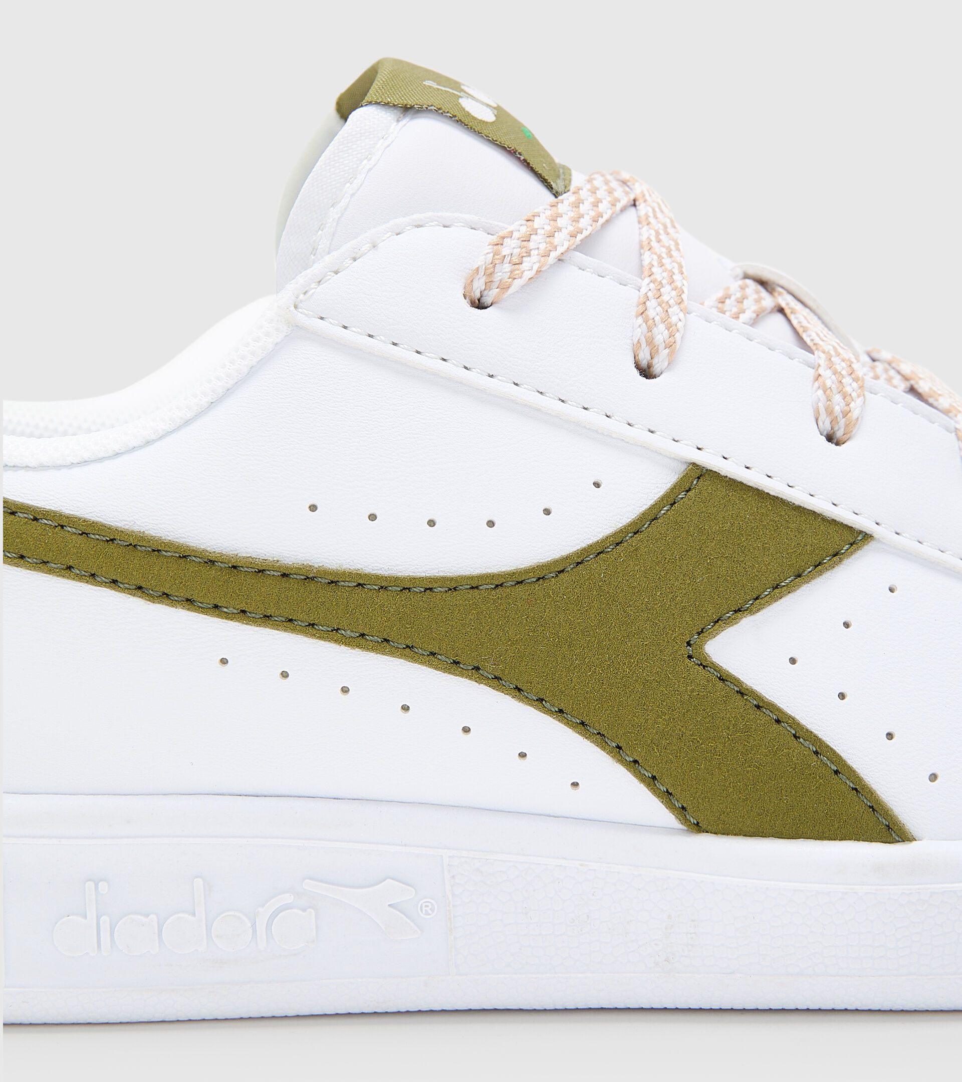 Sports shoes - Youth 8-16 years GAME P ACE GS WHITE/AVOCADO - Diadora