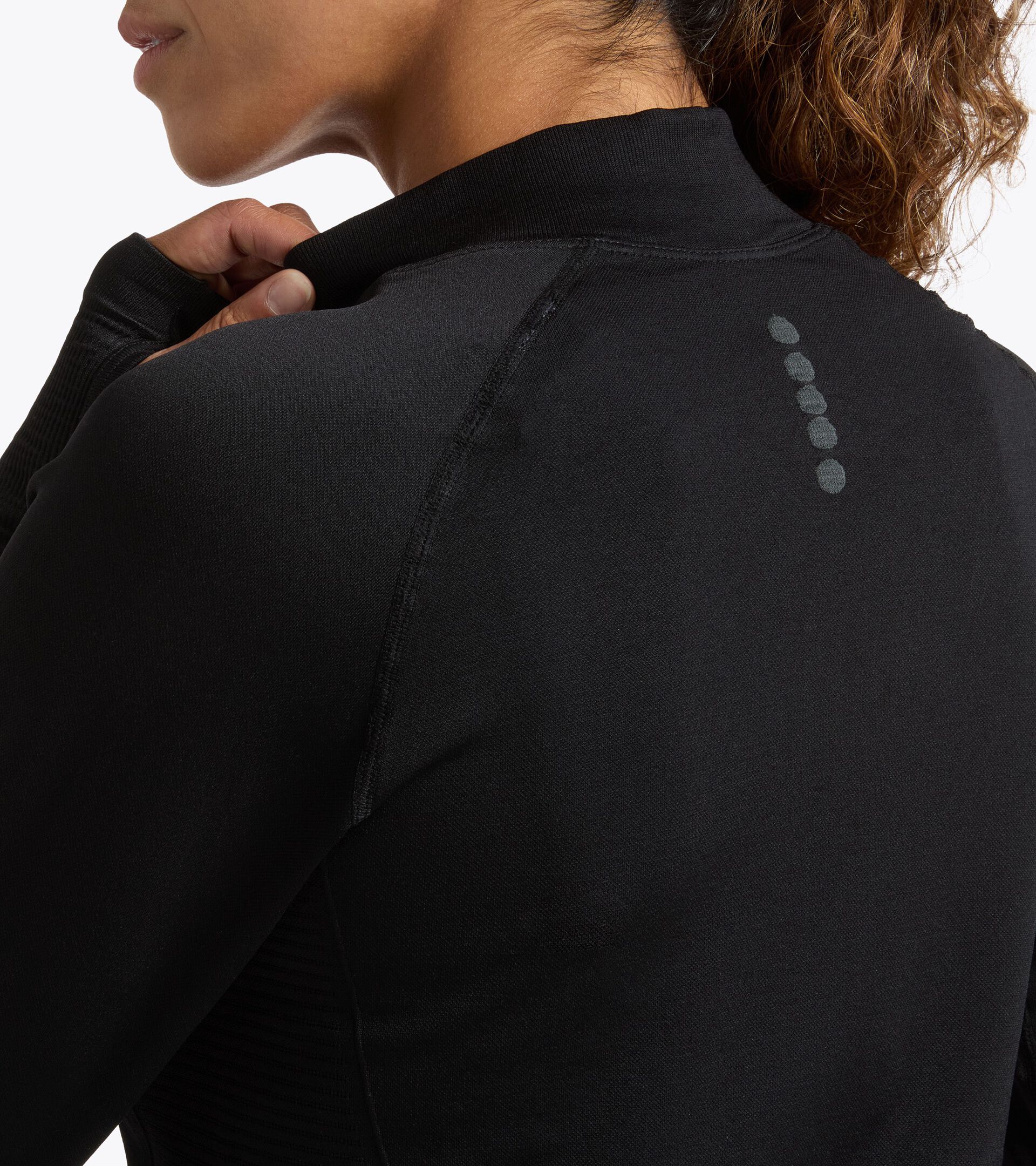 Long-Sleeve Thermoregulating Technical T-shirt - STRATOUNO Running - Women&rsquo;s L. LS T-SHIRT 1/2 ZIP STRATOUNO BLACK - Diadora
