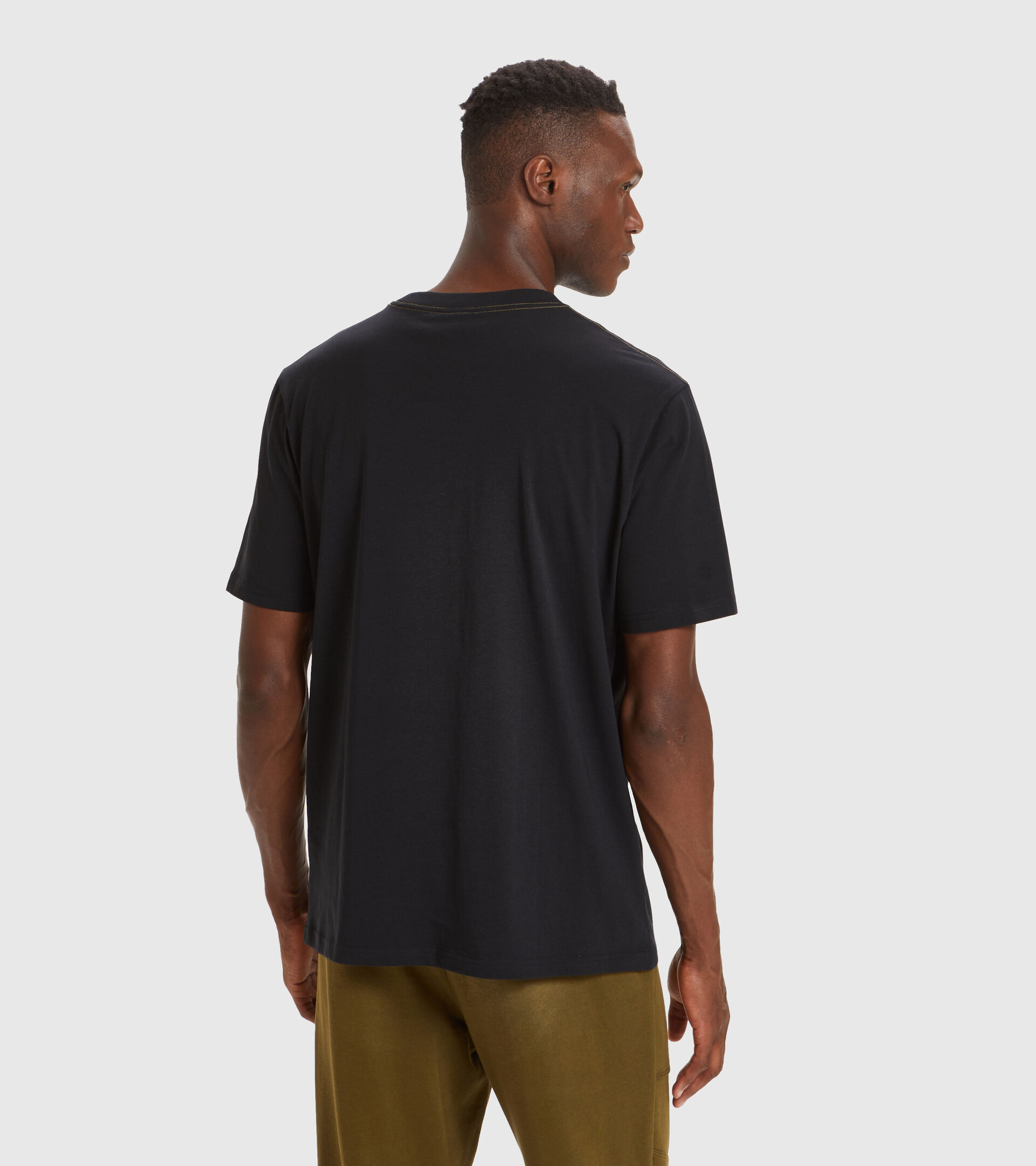 T-shirt - Men T-SHIRT SS SHIELD BLACK - Diadora