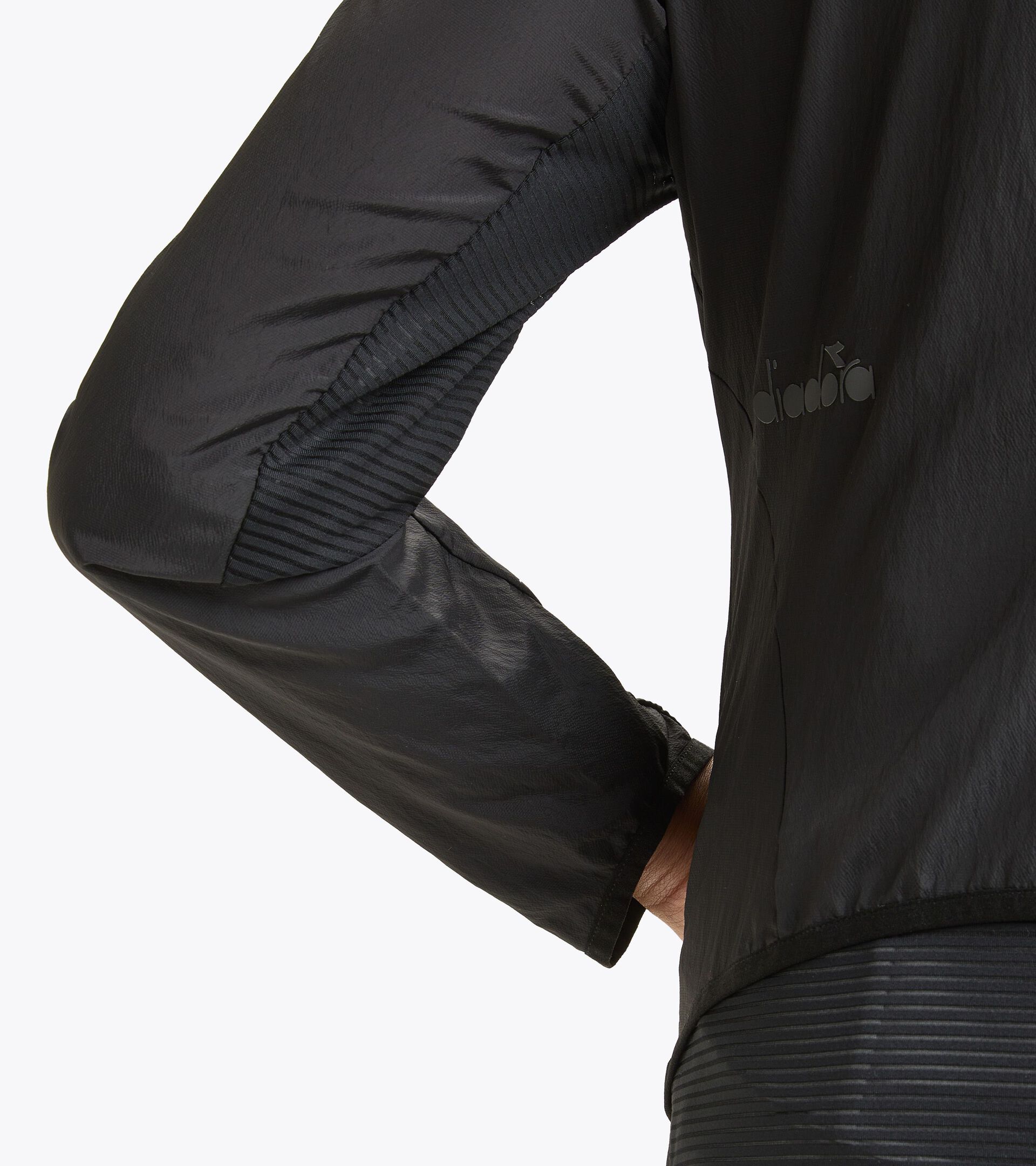 Windproof water-resistant jacket - Women L. WINDBREAKER BLACK - Diadora