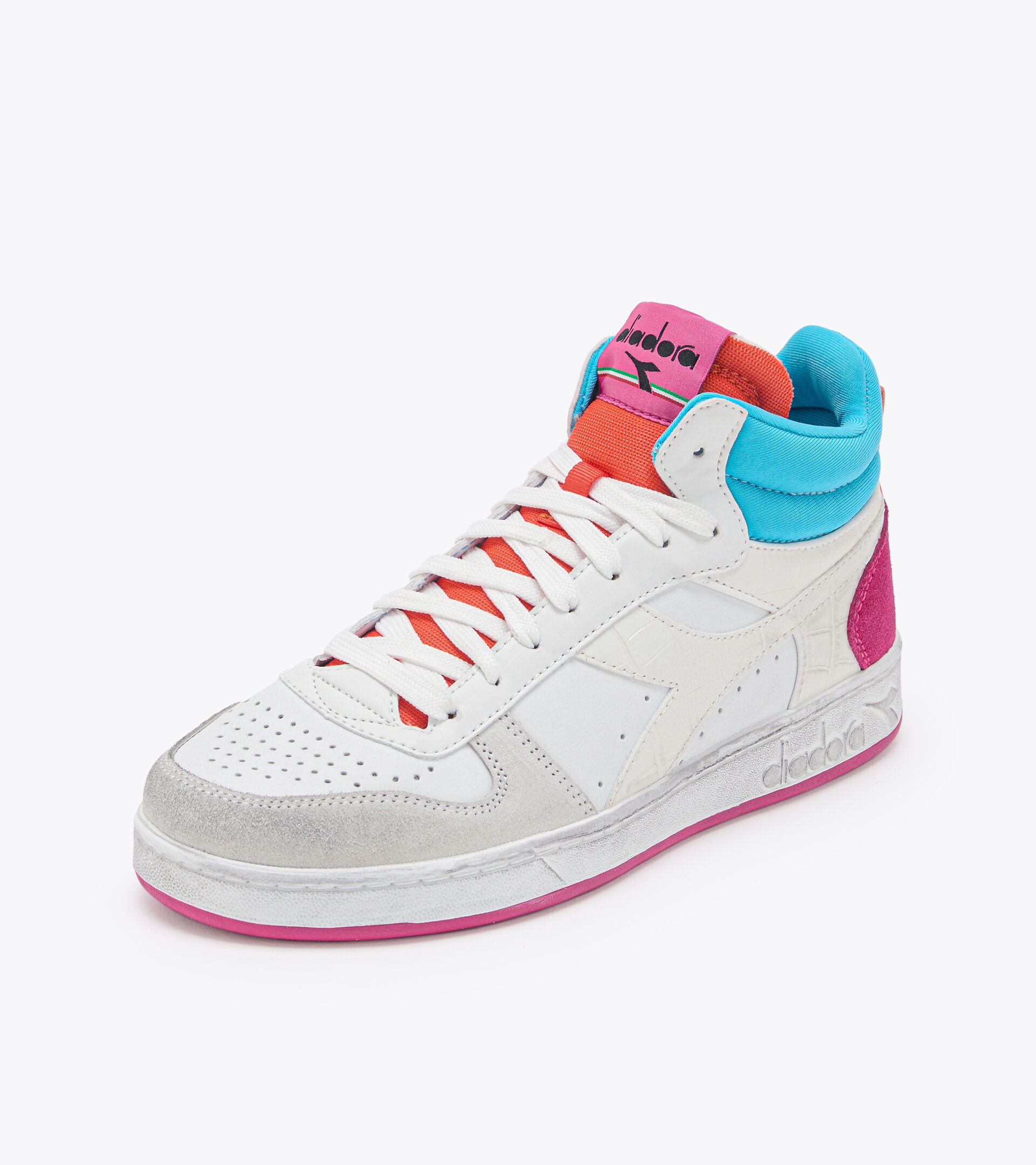 Sports shoes - Women
MAGIC BASKET DEMI CROCO WN WHT/BACHELOR BUTTON/DAIQUIRI - Diadora