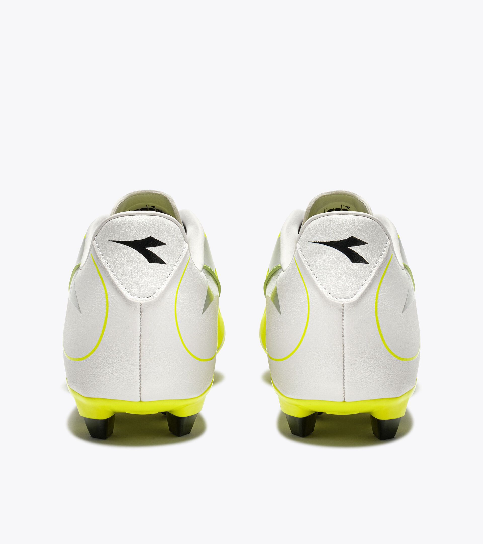 Calcio boots for firm grounds - Men&rsquo;s
 MAXIMUS ICON R LPU FLUO YELLOW DD/BLACK/WHITE - Diadora