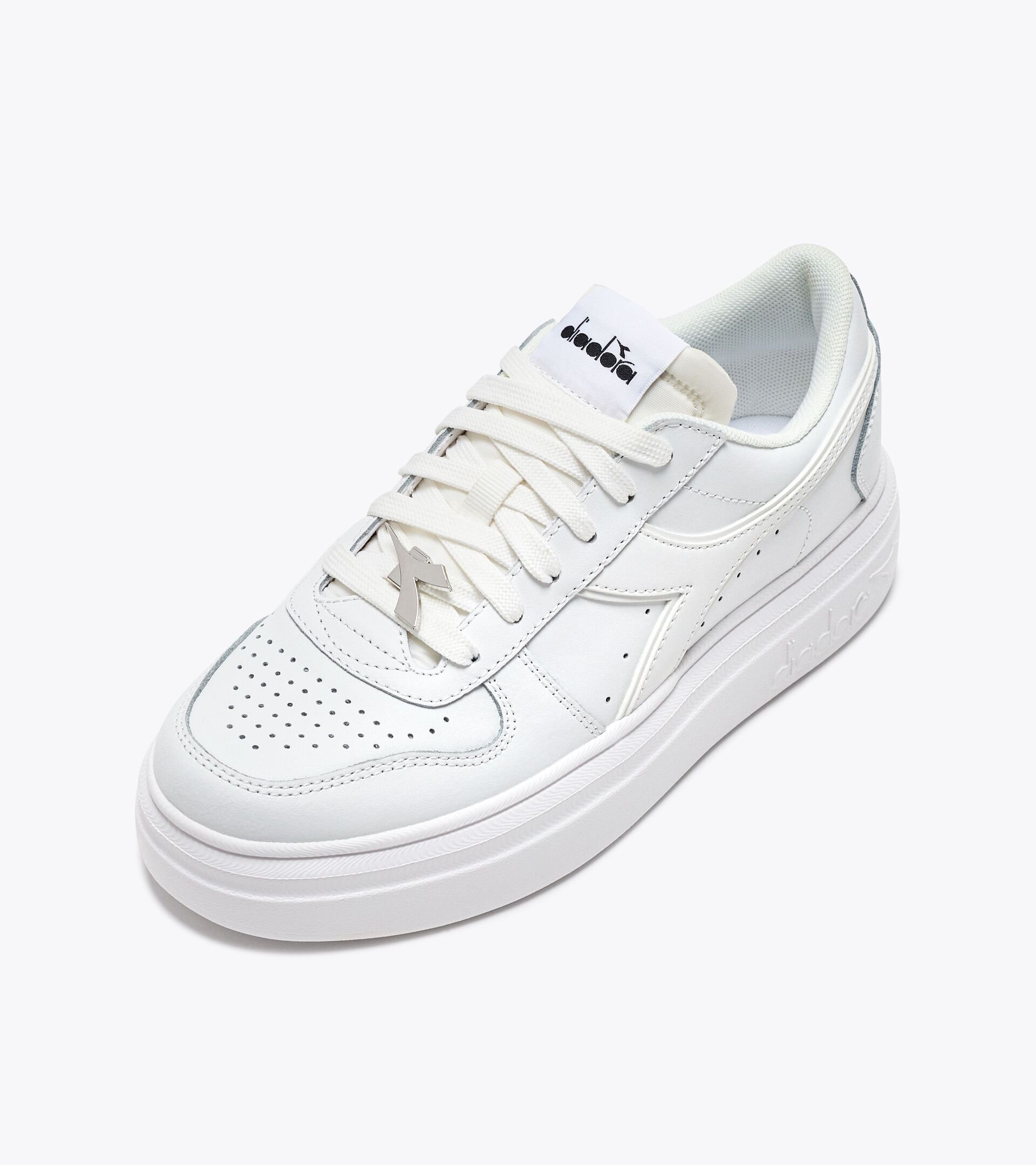 Sports sneakers - Women’s - Platform sole
 MAGIC BOLD WN WHITE/WHITE/WHITE - Diadora