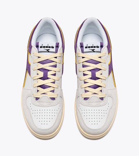 MAGIC BASKET LOW SUEDE LEATHER, WHITE/DEEP LAVANDER VIOLET Sporty sneakers - All-Gender MAGIC BASKET LOW SUEDE LEATHER WHITE/DEEP LAVANDER VIOLET - Diadora