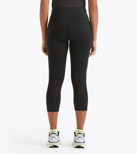 L. 6/8 TIGHTS RUN CREW, BLACK 6/8 winter running tights - Women’s
L. 6/8 TIGHTS RUN CREW BLACK - Diadora