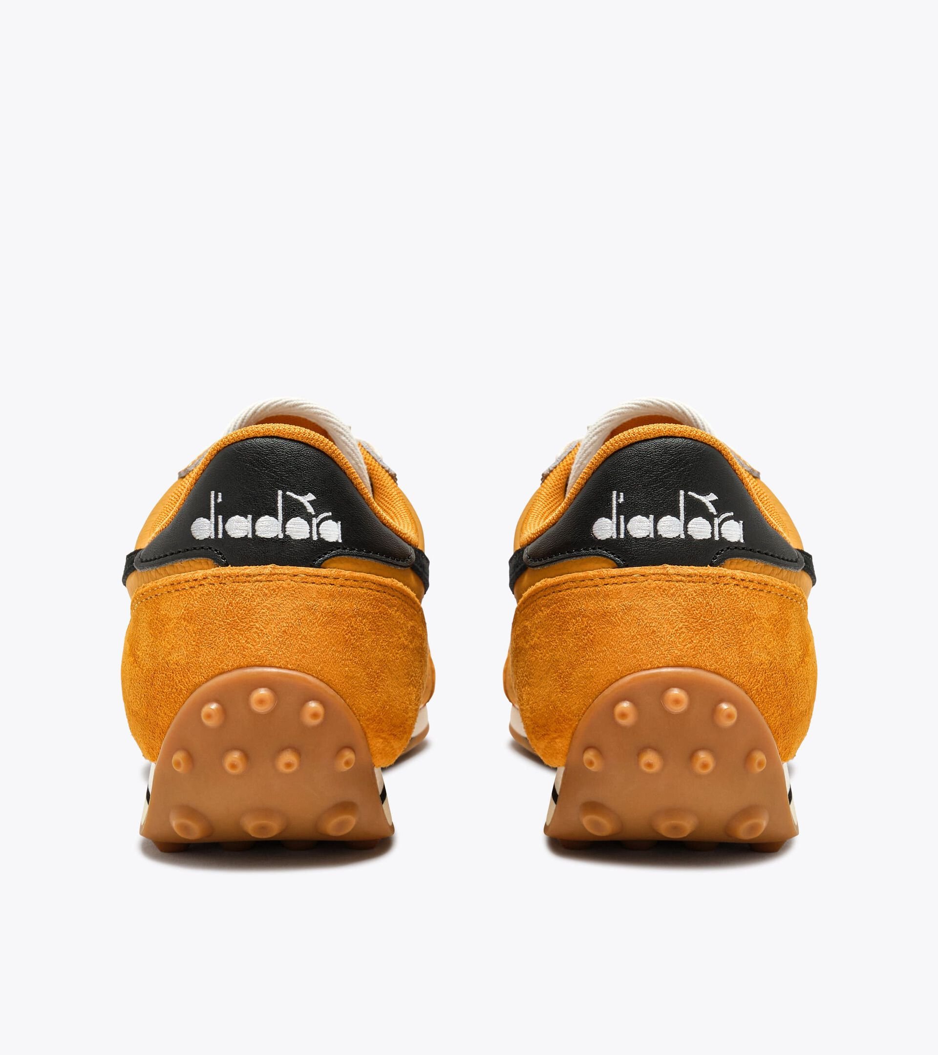 Low-profile leather sneaker - All-gender RALLY PUNCHED ORANGE MUSTARD - Diadora