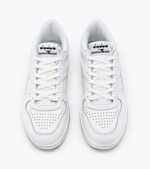 MAGIC BASKET LOW ICONA, WHITE/WHITE/WHITE Sporty sneakers - All-Gender MAGIC BASKET LOW ICONA WHITE/WHITE/WHITE - Diadora